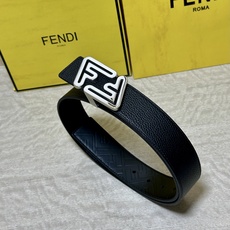FENDl (芬迪)宽40MM双面原版小牛皮 搭配单钌钯电镀扣 完美的手感.油边 出众的设计.风格 高贵奢华 时尚大方 FENDl (芬迪)宽40MM双面原版小牛皮 搭配单钌钯电镀扣 完美的手感.油边 出众的设计.风格 高贵奢华 时尚大方