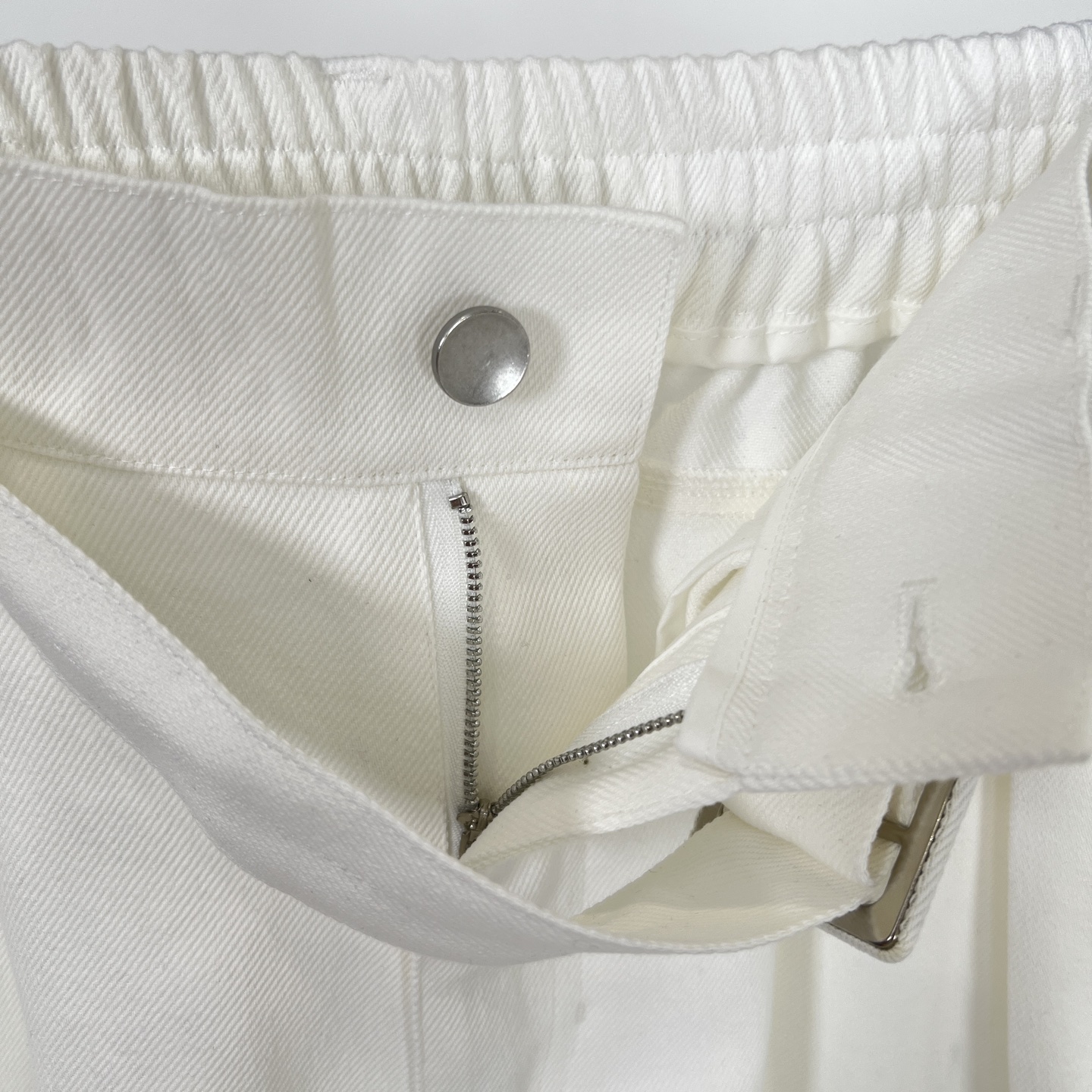New Jil Sander Plus Summer Shorts: Easy, Wide-Legged Design in Tibetan & White, M-2XL - 图片 7