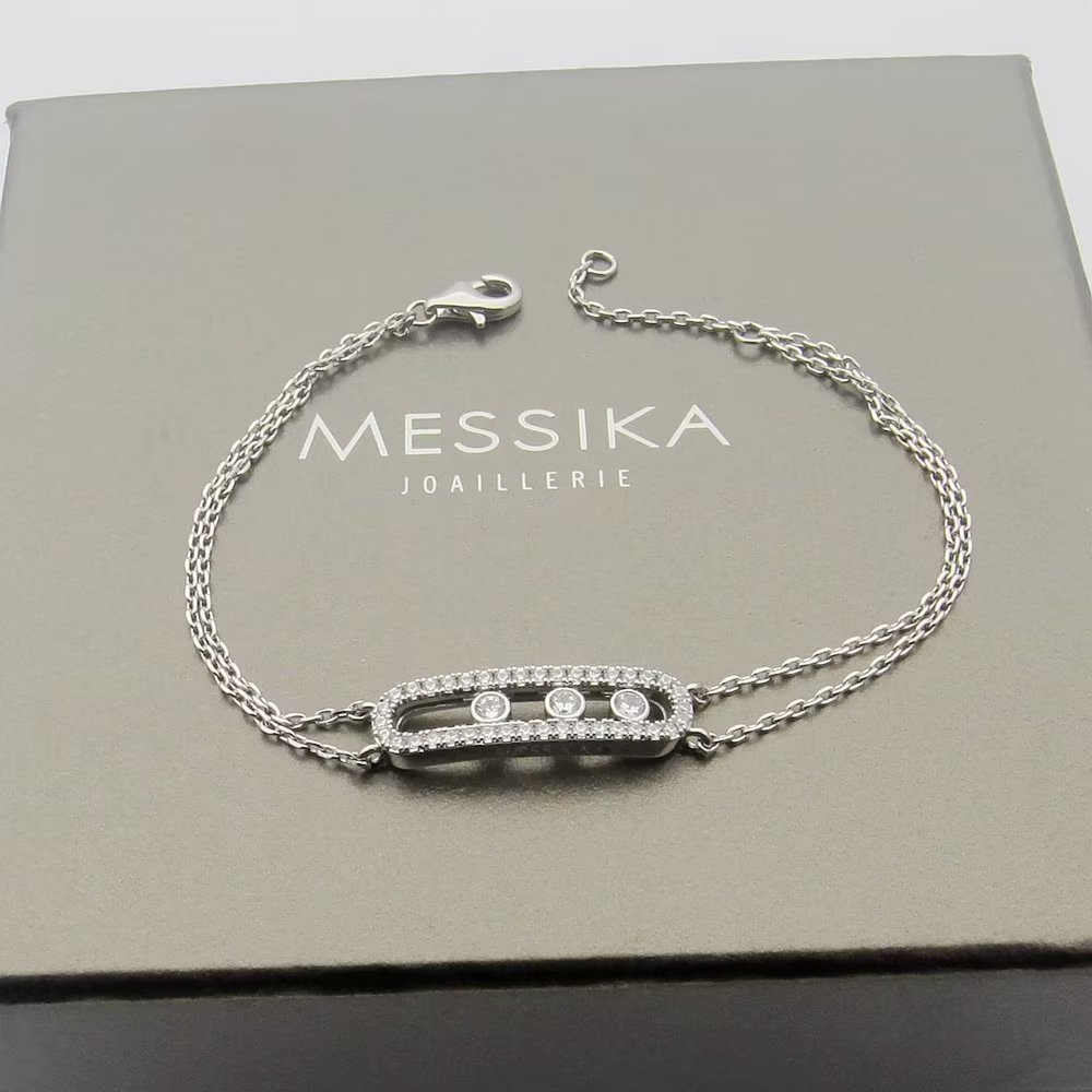 ❤️90包邮/原单代购级别
👄Messika 梅西卡手链三钻滑动双层手链 亚金材质电镀18k金 超赞工艺 百搭 夏日简约风 白金 黄金 玫瑰金
满钻手链 