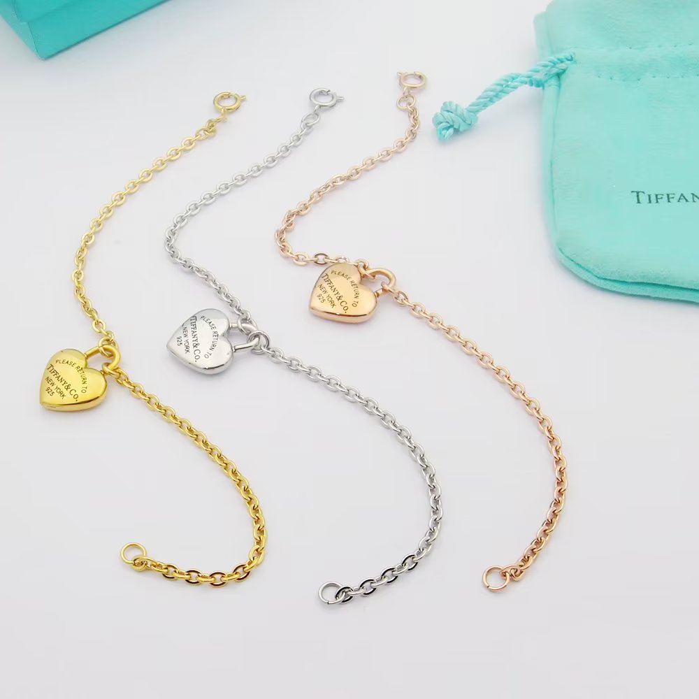 Tiffany & Co. tiff蒂芙尼手链 滴油手链桃心爱心手链 百搭 百搭单品 流行的蒂芙尼主题 永远是众人瞩目的焦点