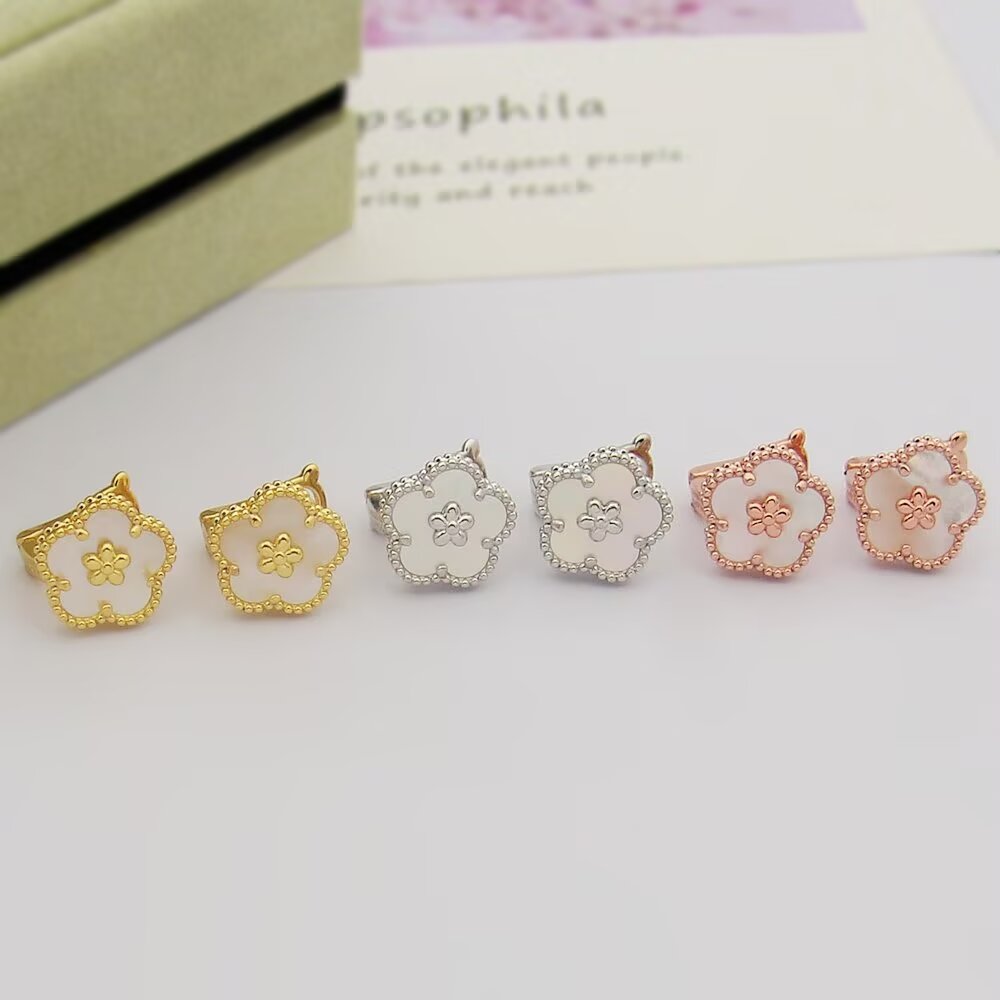 Van Cleef & Arpels Alhambra Flower Earrings Gold Plated Mother of Pearl 5 a1731369973251 1438