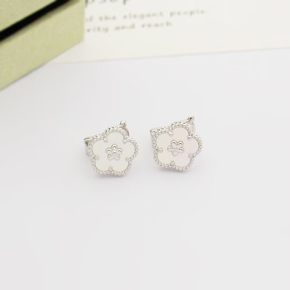 Van Cleef & Arpels Alhambra Flower Earrings Gold Plated Mother of Pearl 9 a1731369973272 0704