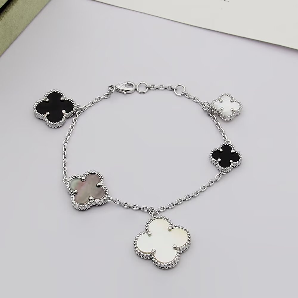 Van Cleef Arpels Alhambra Graduated Bracelet
