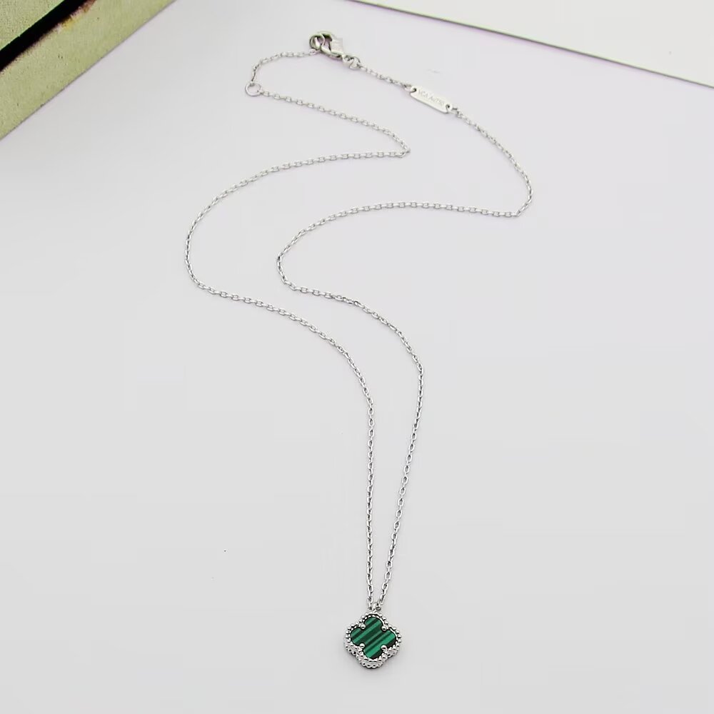 Van Cleef & Arpels Haute Couture Haute Joaillerie Fine Jewelry Earrings 9