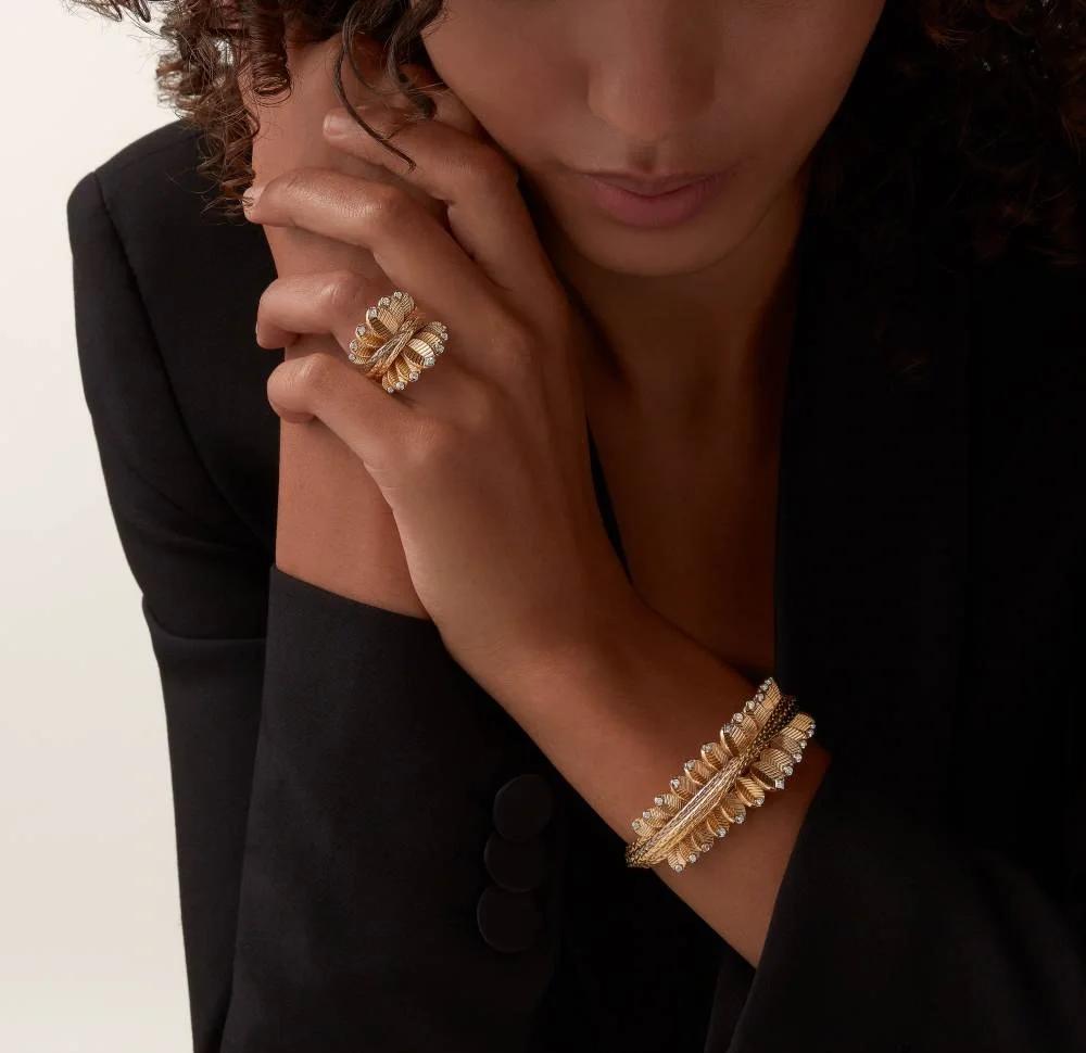 Cartier Cartier卡地亚戒指咖啡豆系列超多片咖啡豆叶子戒指