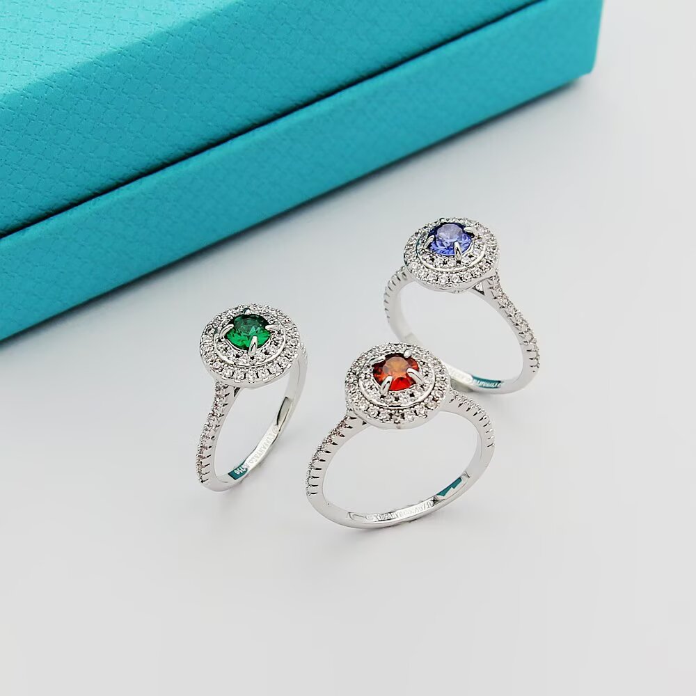 Tiffany & Co. Tiffany蒂芙尼戒指 单钻戒指 镶嵌彩钻钻石的闪烁光采璀璨辉映 蒂芙尼精湛匠心成就 杰作