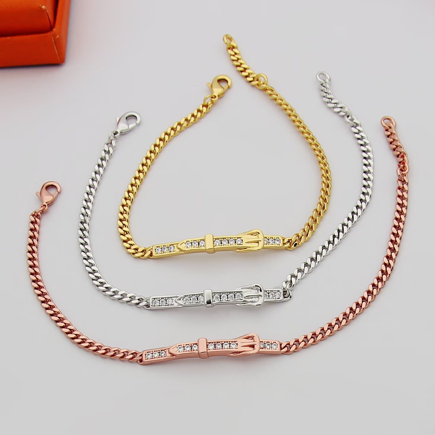 Hermes Belt Buckle Curb Chain Bracelet bracelet Yellow gold rose gold silver with clear diamond-like accent stones 17cm