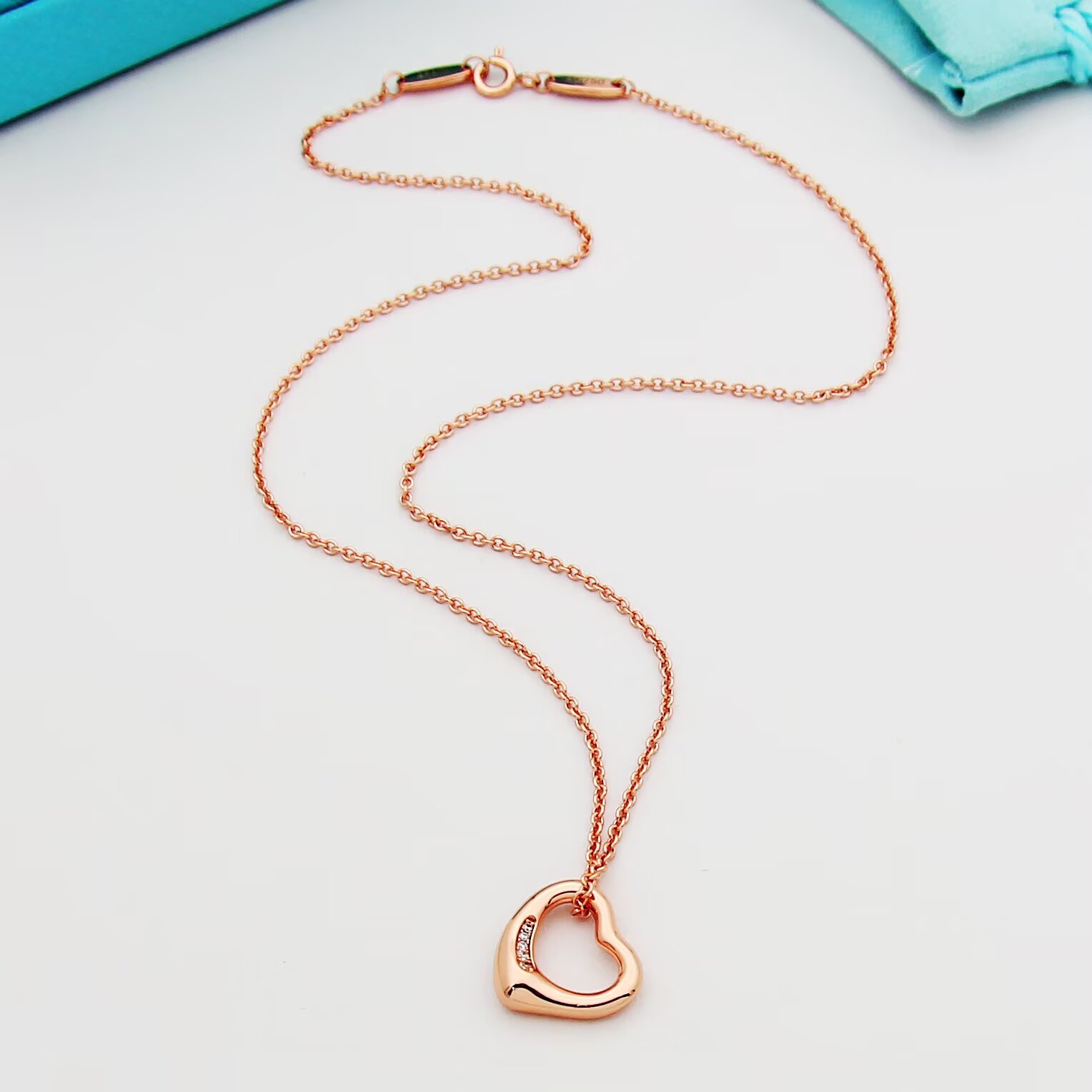 Tiffany & Co. Tiff蒂芙尼项链爱心项链5钻桃心项链 低调优雅 的品质 百搭亚金电镀厚金项链