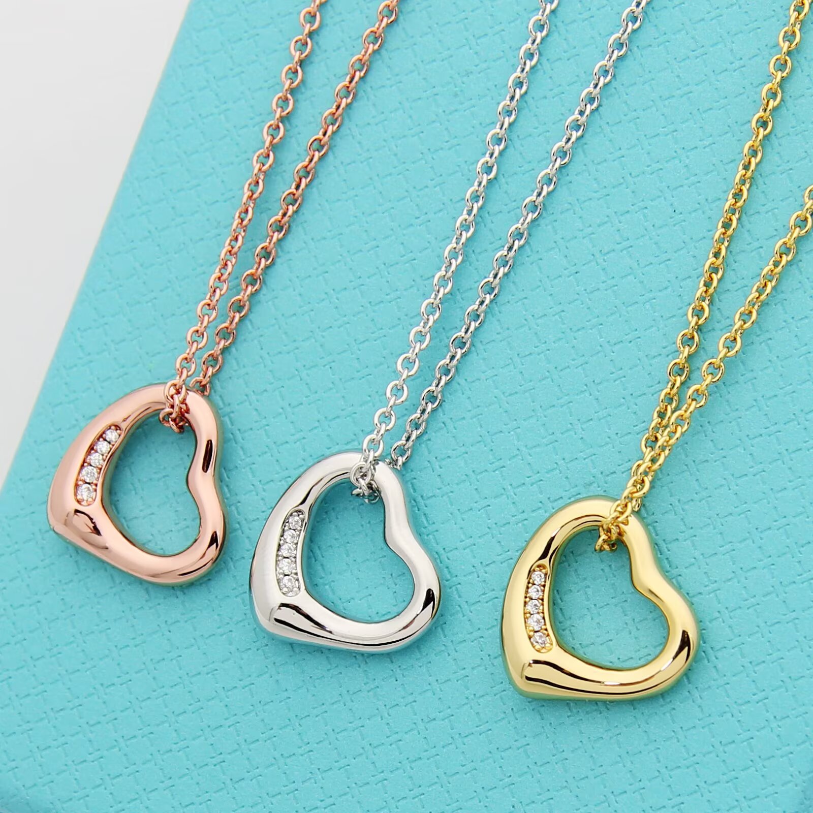 Tiffany & Co. Tiff蒂芙尼项链爱心项链5钻桃心项链 低调优雅 的品质 百搭亚金电镀厚金项链