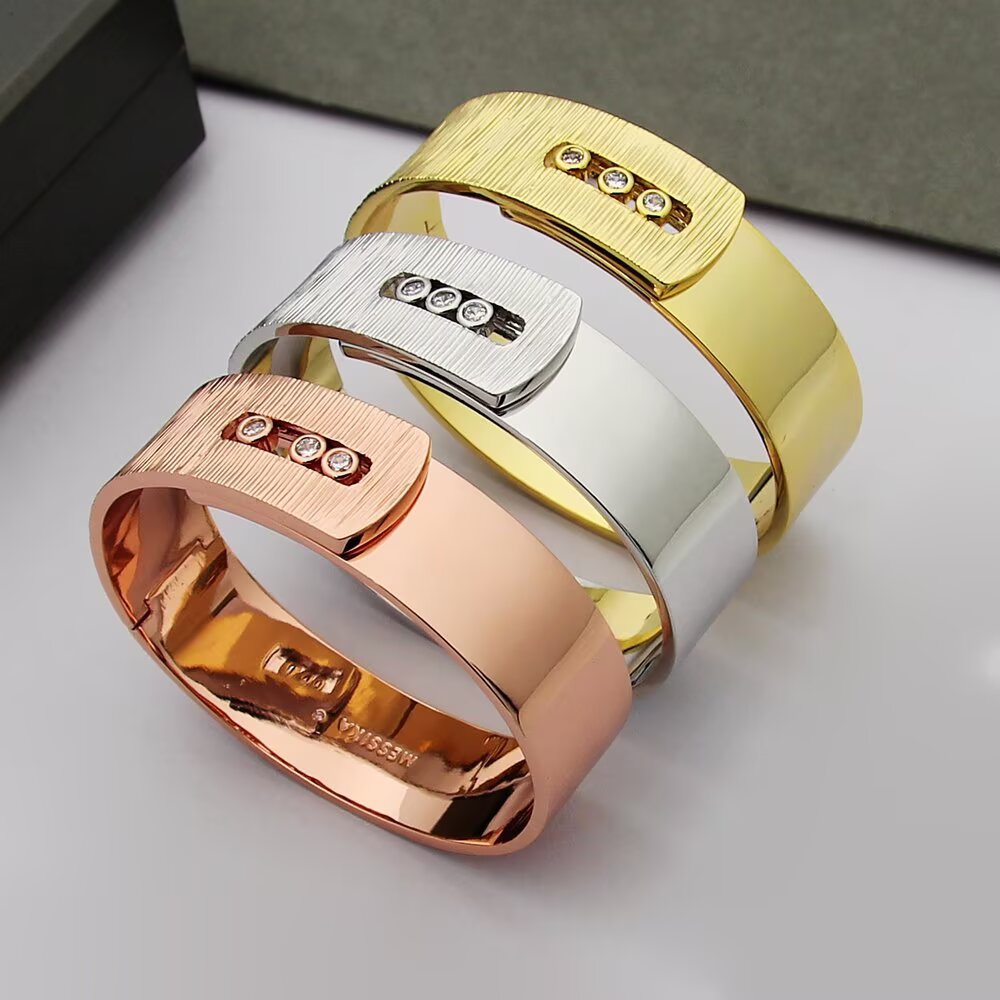 Messika Move Noa bracelet Available in 18k rose gold 18k white gold 18k yellow gold set with brilliant-cut white diamonds 17cm