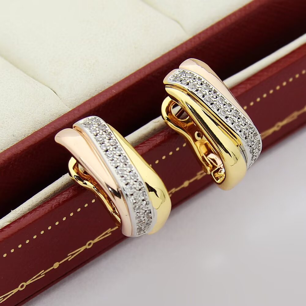 Cartier Cartier卡地亚方型三色三环耳钉。亚金材质 精工版本 小巧百搭 logo 电镀18k金 三色耳钉