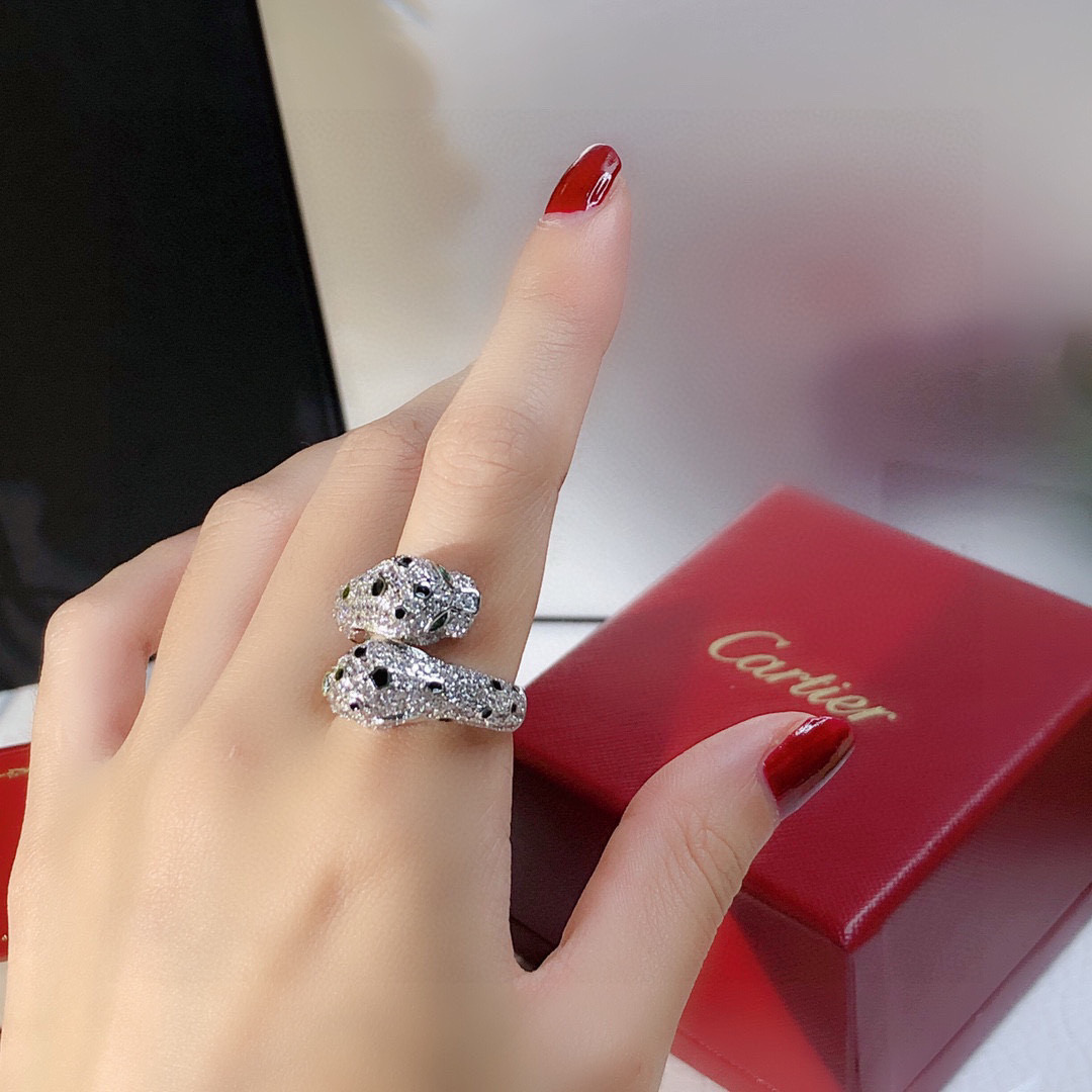 Cartier 卡家豹子戒指 霸气双豹头满钻 戒指 Panthère de Cartier花纹豹戒指