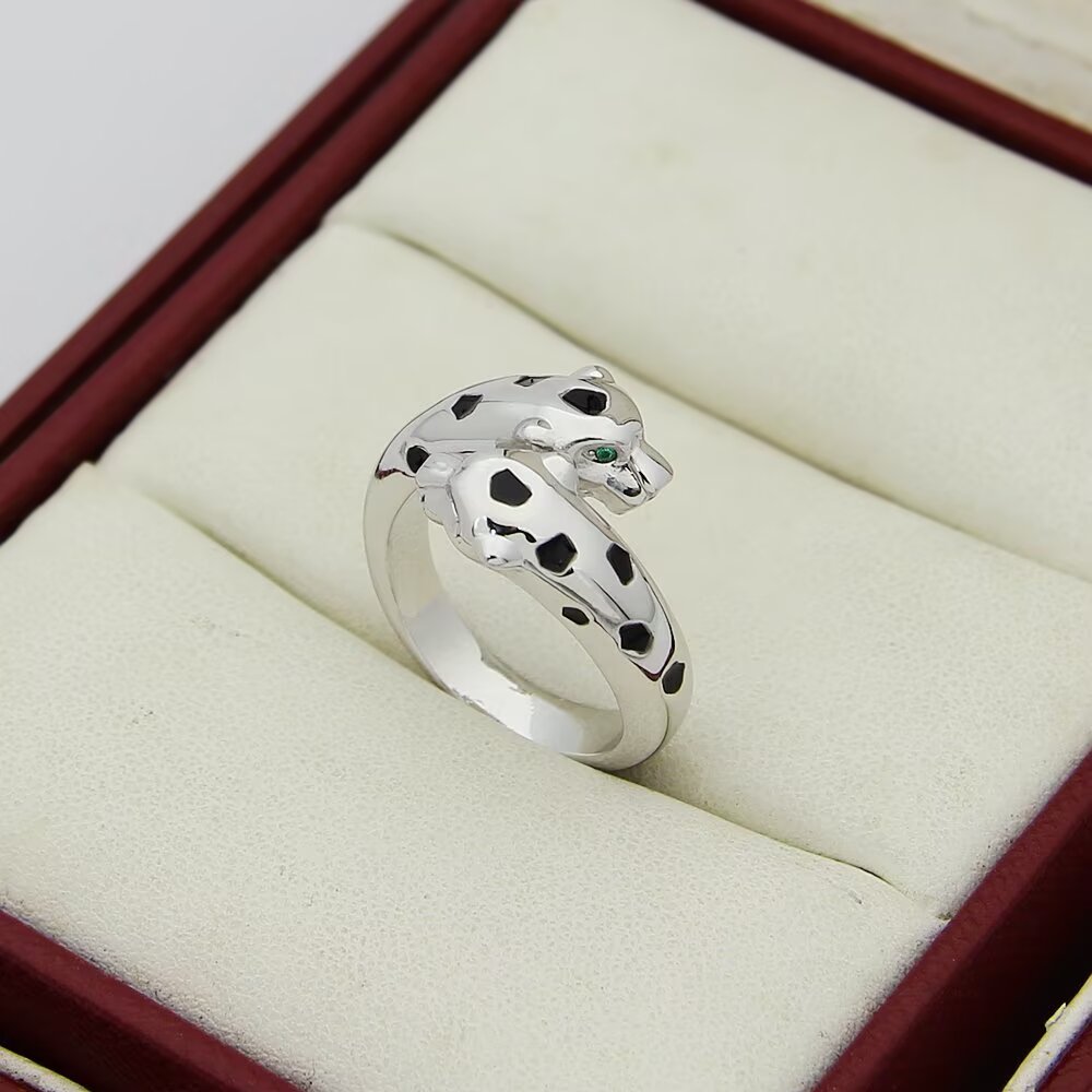 Cartier 霸气花斑黑豹戒指。Panthère de Cartier豹子戒指 亚金材质电镀厚金戒指均码