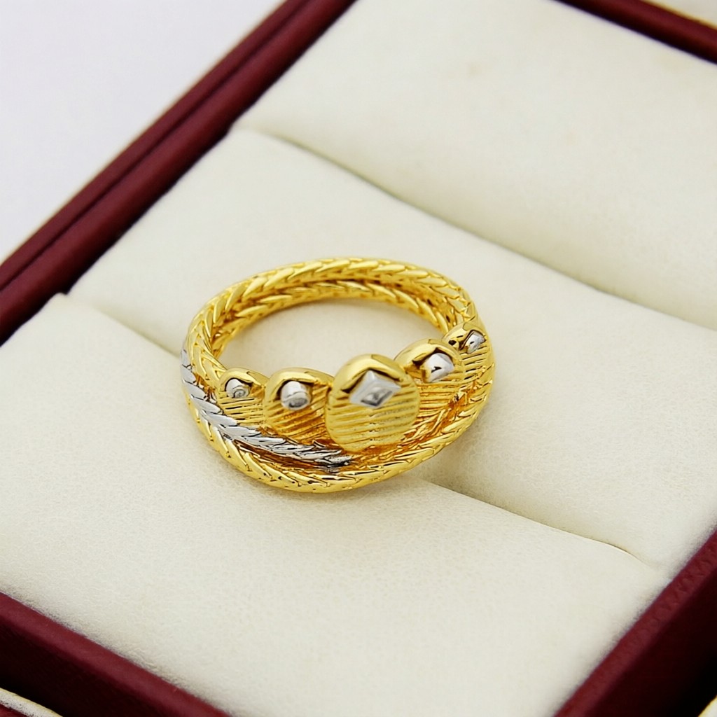 Cartier 卡地亚咖啡豆戒指叶子戒指 的咖啡香 金质完美塑造咖啡叶片 重现50年代的优雅