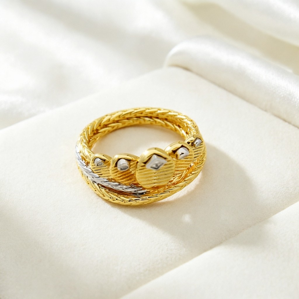 Cartier 卡地亚咖啡豆戒指叶子戒指 的咖啡香 金质完美塑造咖啡叶片 重现50年代的优雅
