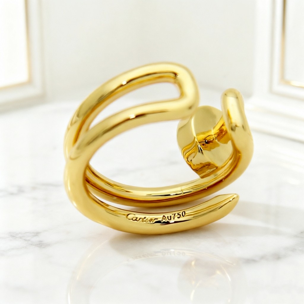 Cartier 卡地亚耳钉 单钉子耳夹耳扣 亚金材质，刻有logo 钉子耳扣