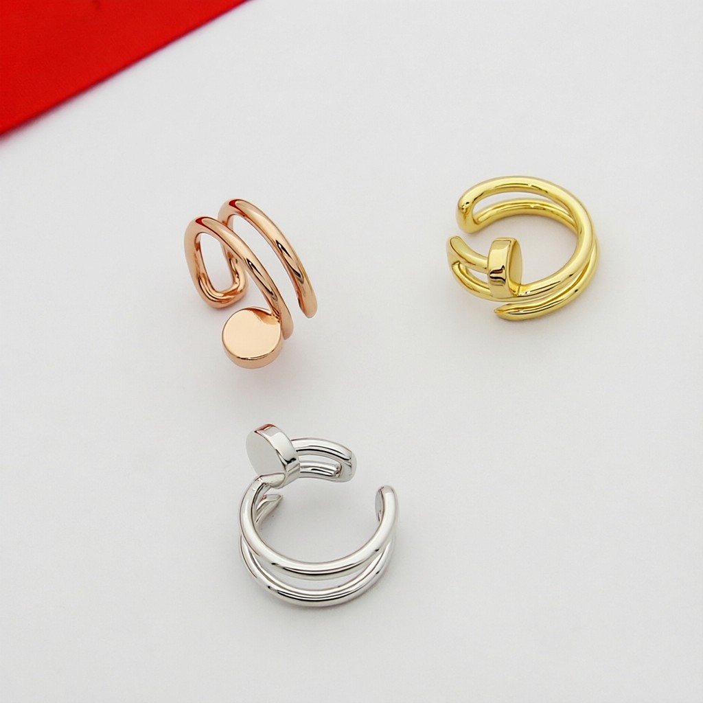 Cartier 卡地亚耳钉 单钉子耳夹耳扣 亚金材质，刻有logo 钉子耳扣