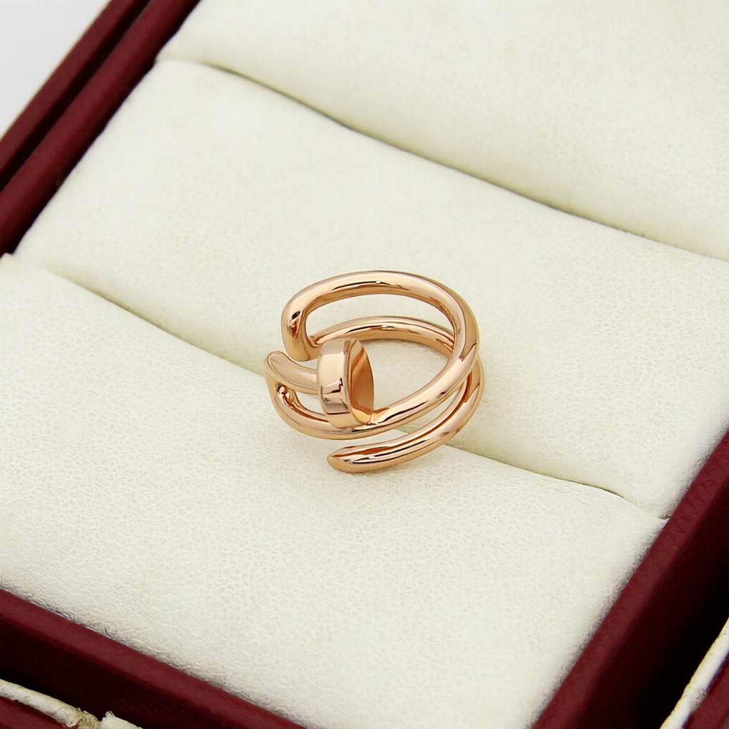 Cartier 卡地亚耳钉 单钉子耳夹耳扣 亚金材质，刻有logo 钉子耳扣