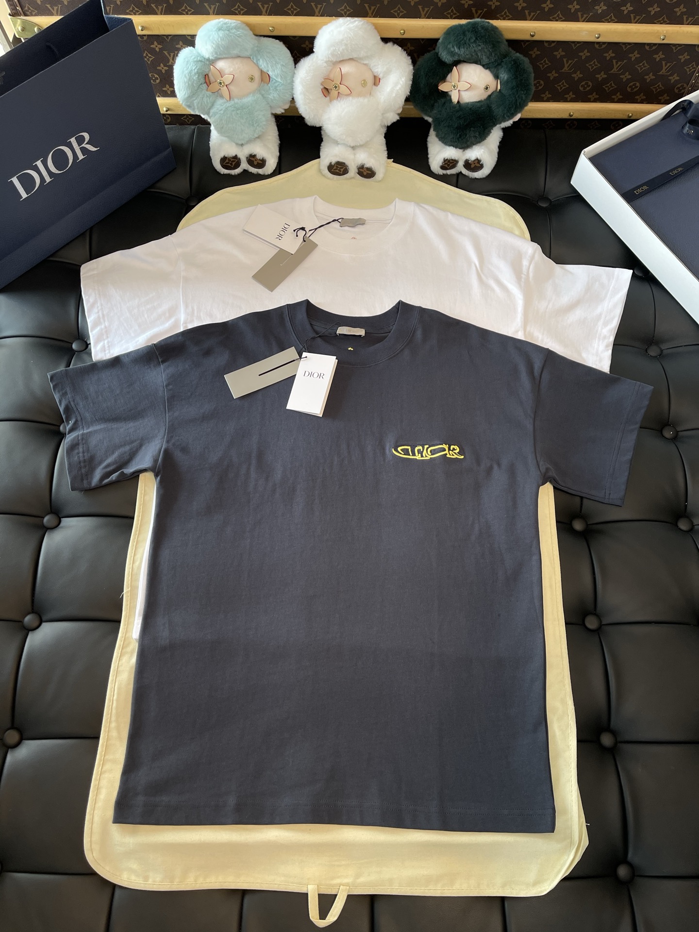 两个色发售
同步专柜配色‼