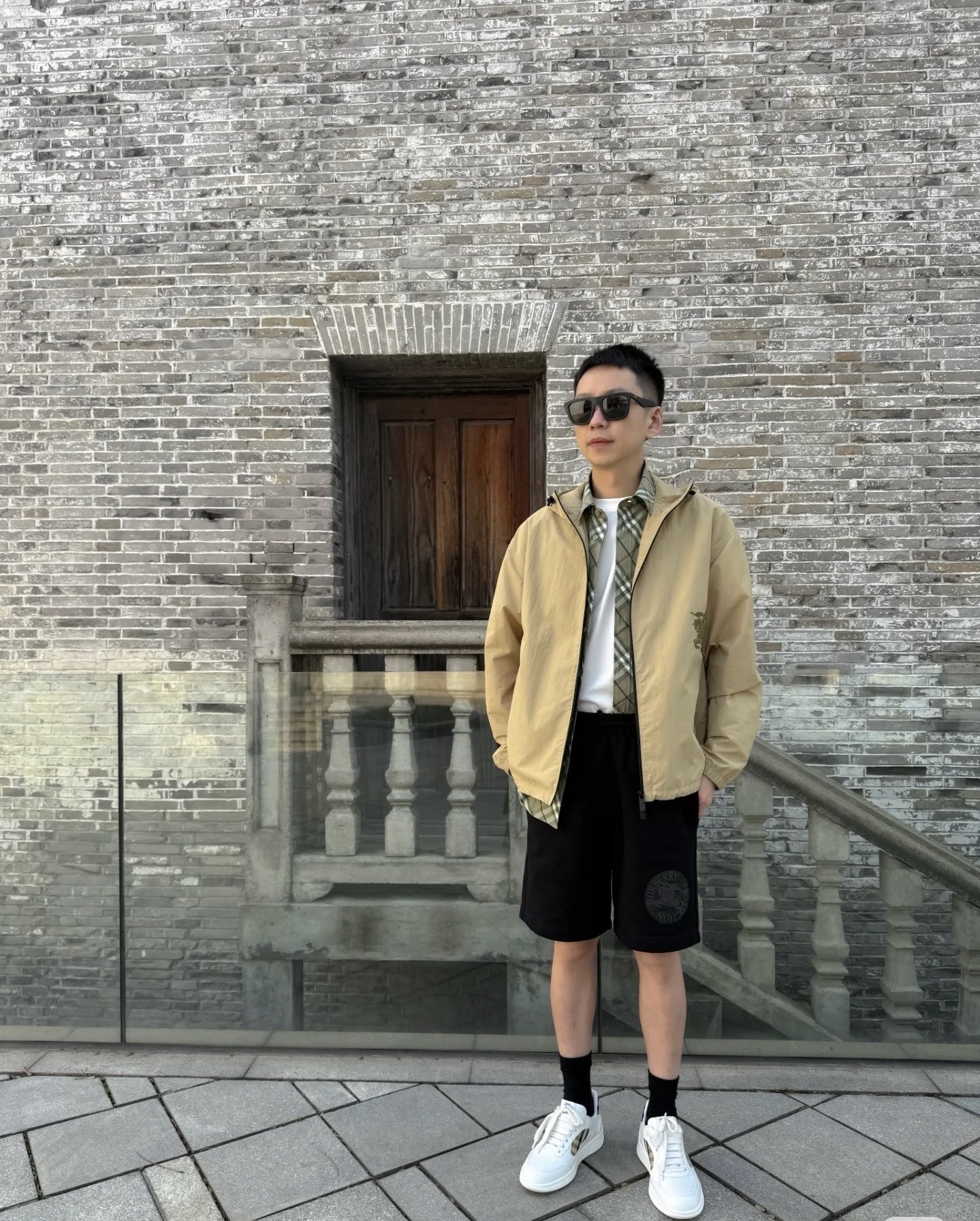 模特上身效果图。