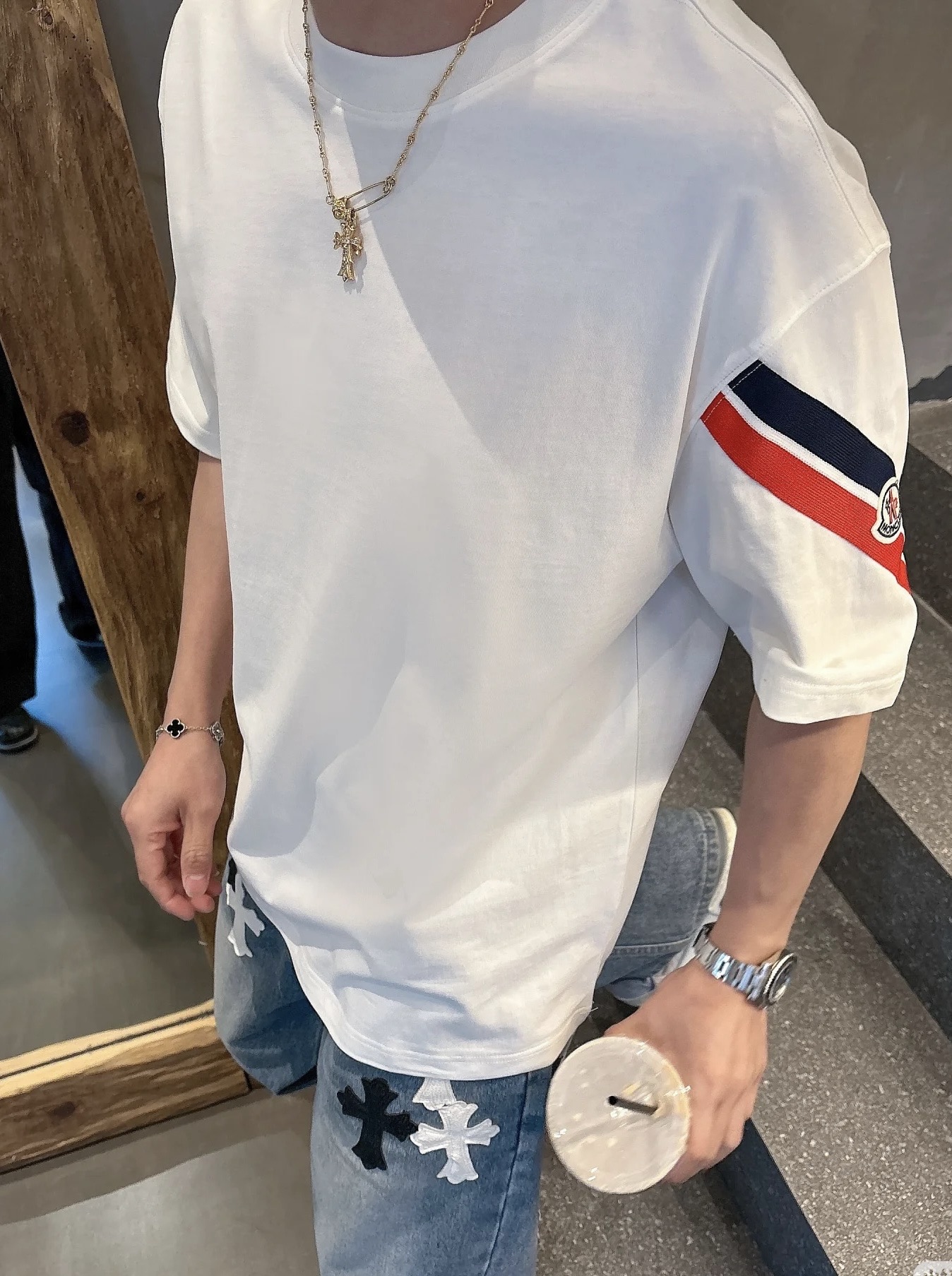 模特上身效果图。