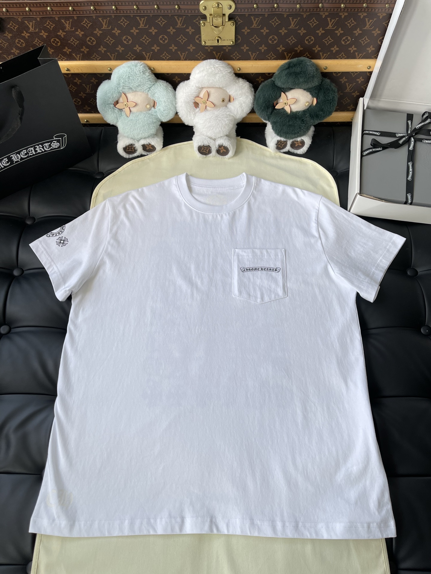 Multicolour Back-Print Pocket T-Shirt — product photograph