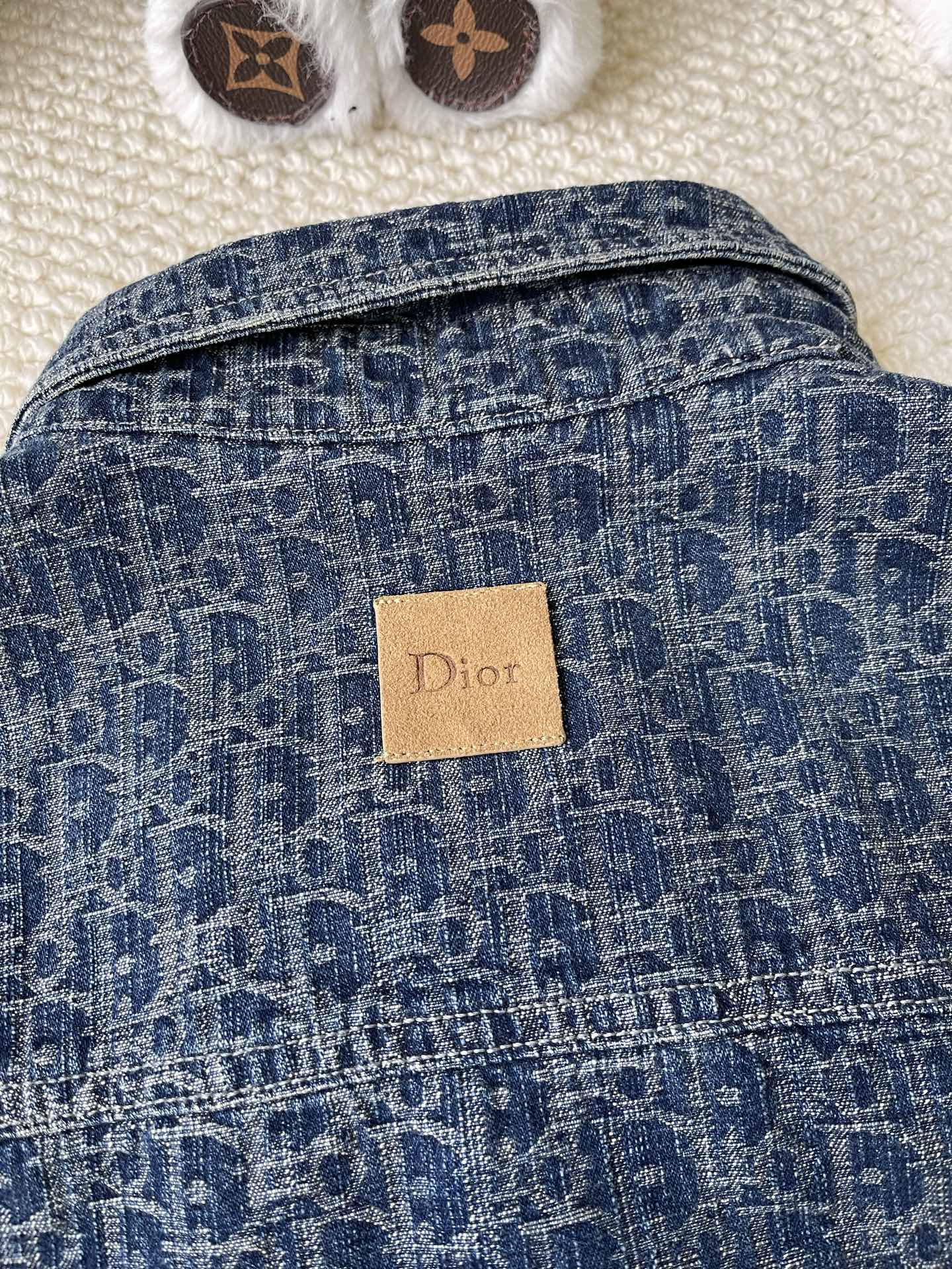 Oblique-Pattern Denim Overshirt — product photograph