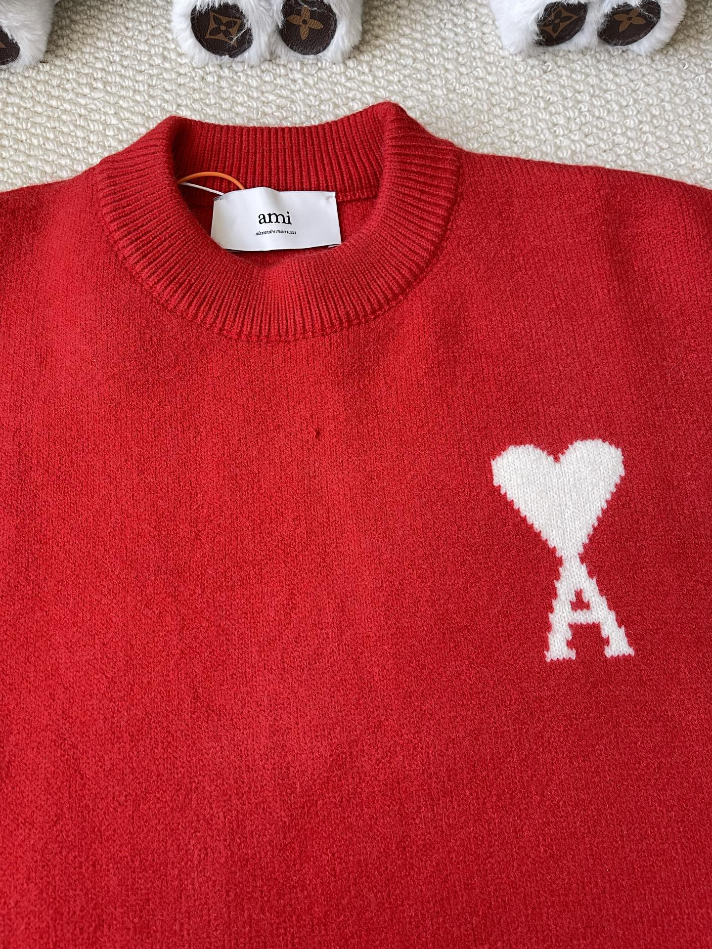 Large-Heart Crewneck Sweater — product photograph