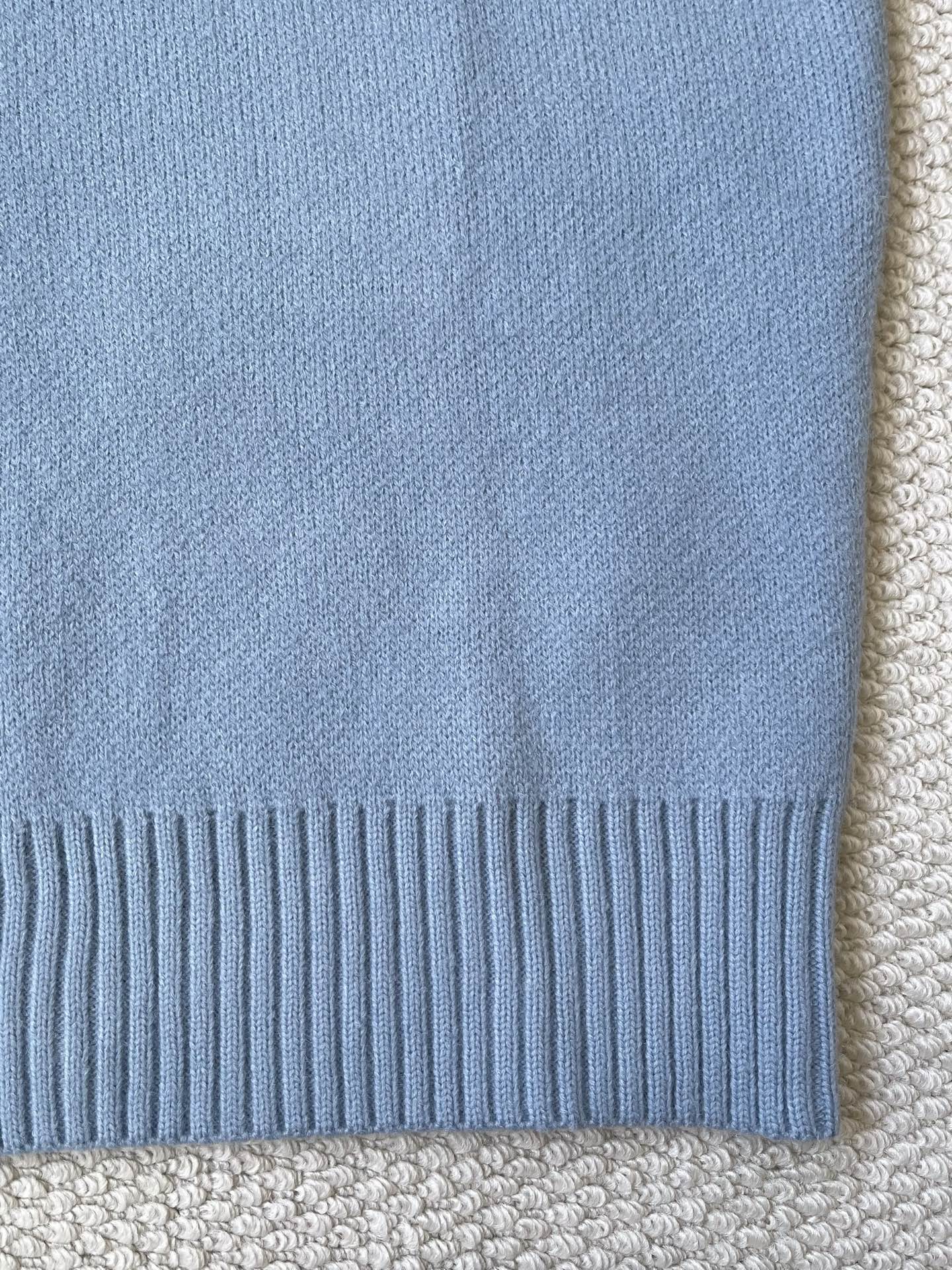 Large-Heart Crewneck Sweater — product photograph
