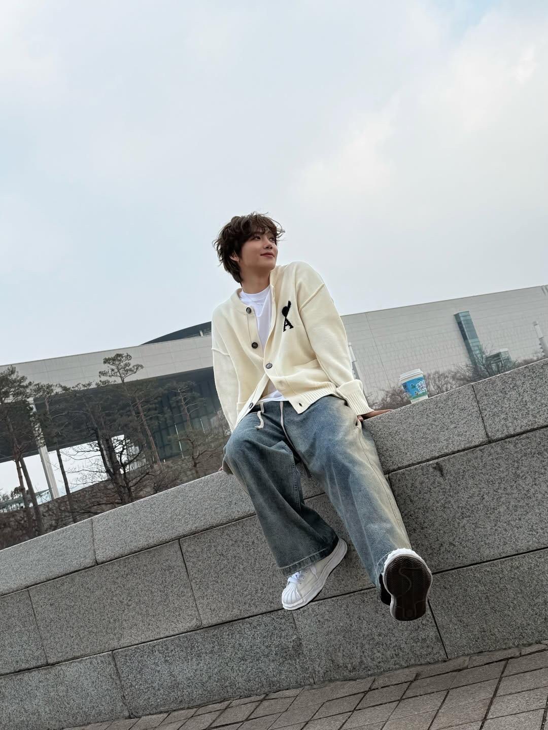 Heart-Logo Crewneck Cardigan — product photograph