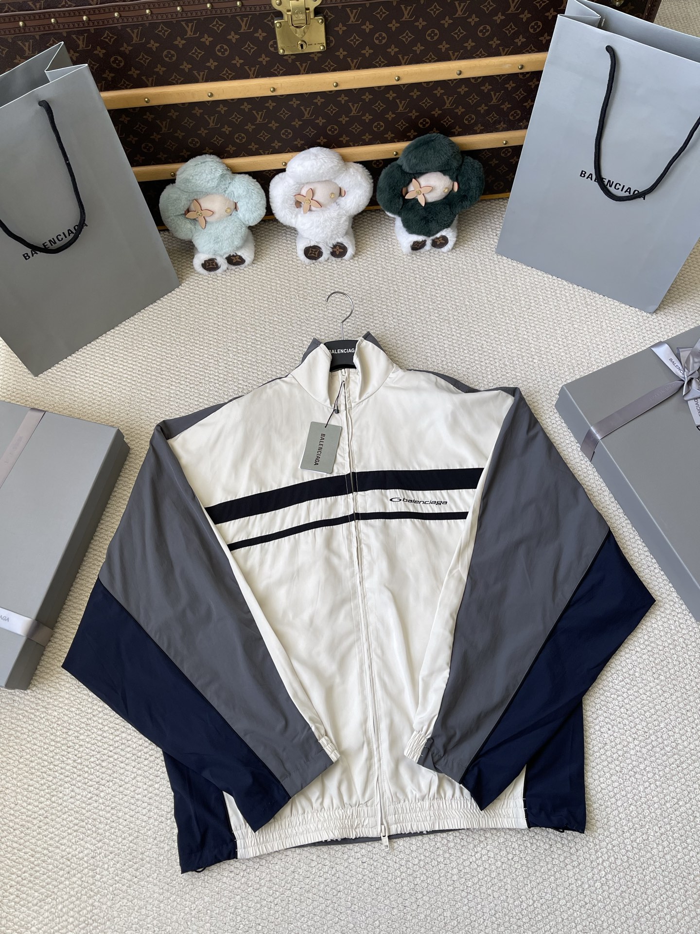 Contrast-Stripe Quarter-Zip Matching Separates — product photograph