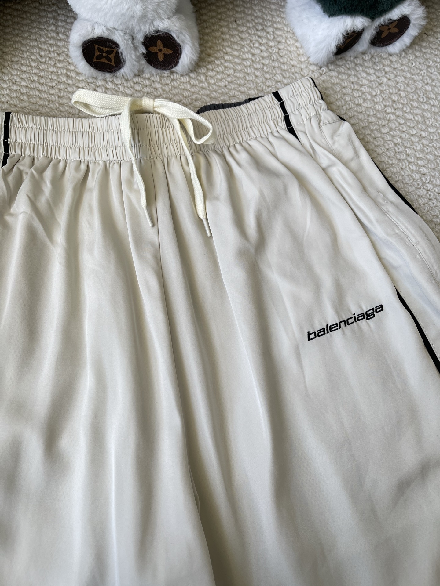 Contrast-Stripe Quarter-Zip Matching Separates — product photograph