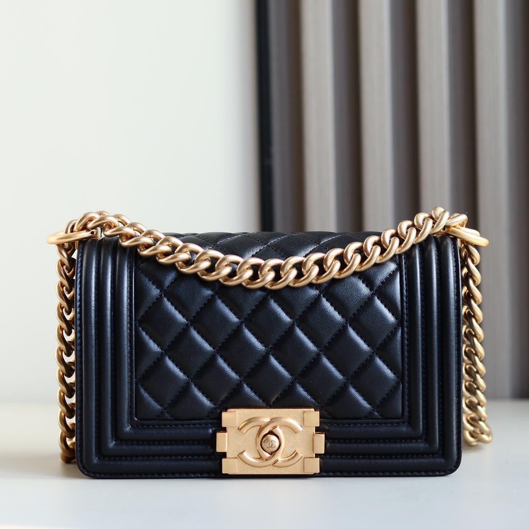 67085 piel de oveja Chanel estilo clásico caliente 🎉 Serie 67085 leboy, el color real es muy hermoso, el hardware galv…