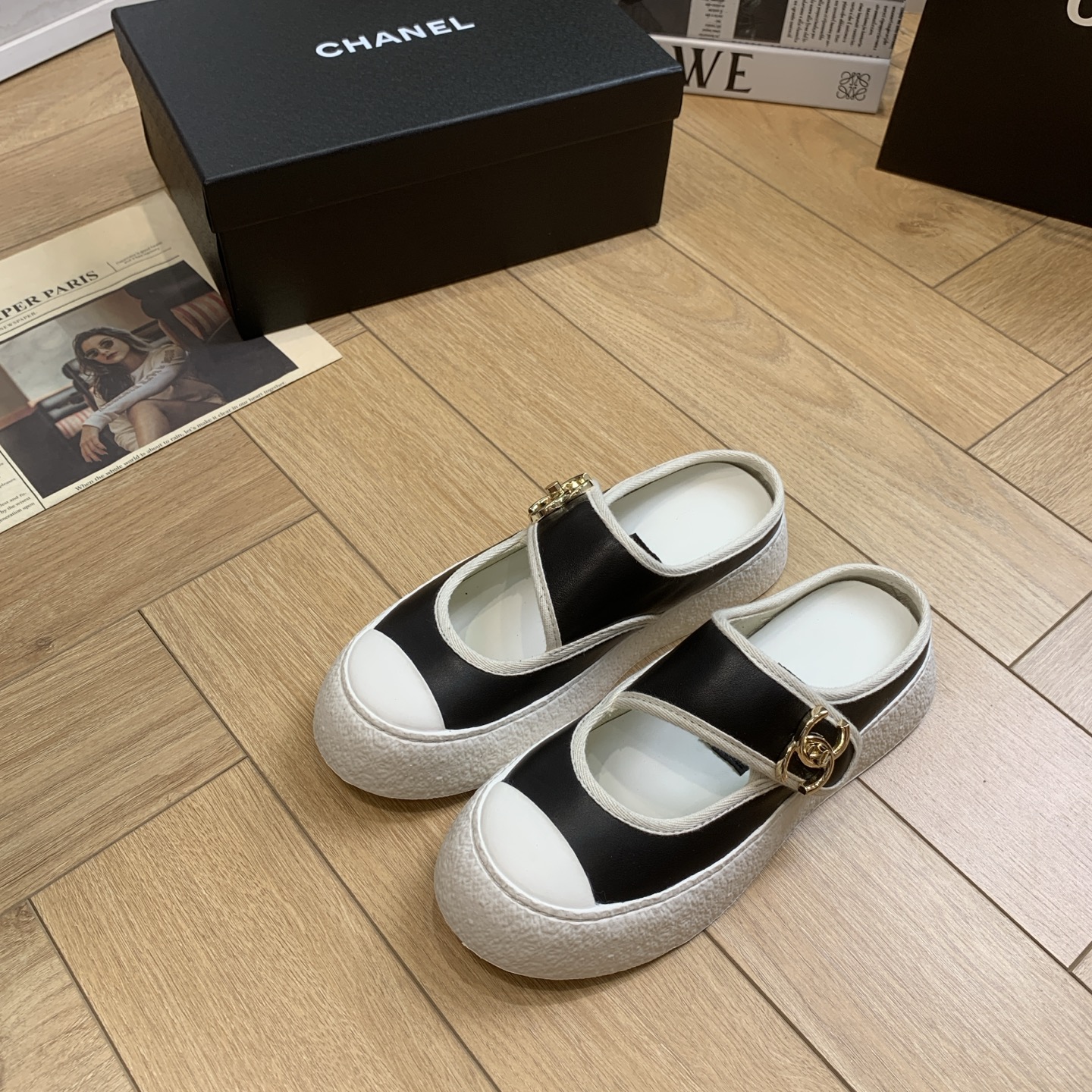 Chanel 24P Ballerina Flats with Chain Detail - Comfortable & Stylish 4 i1744922032893 4554 0 1