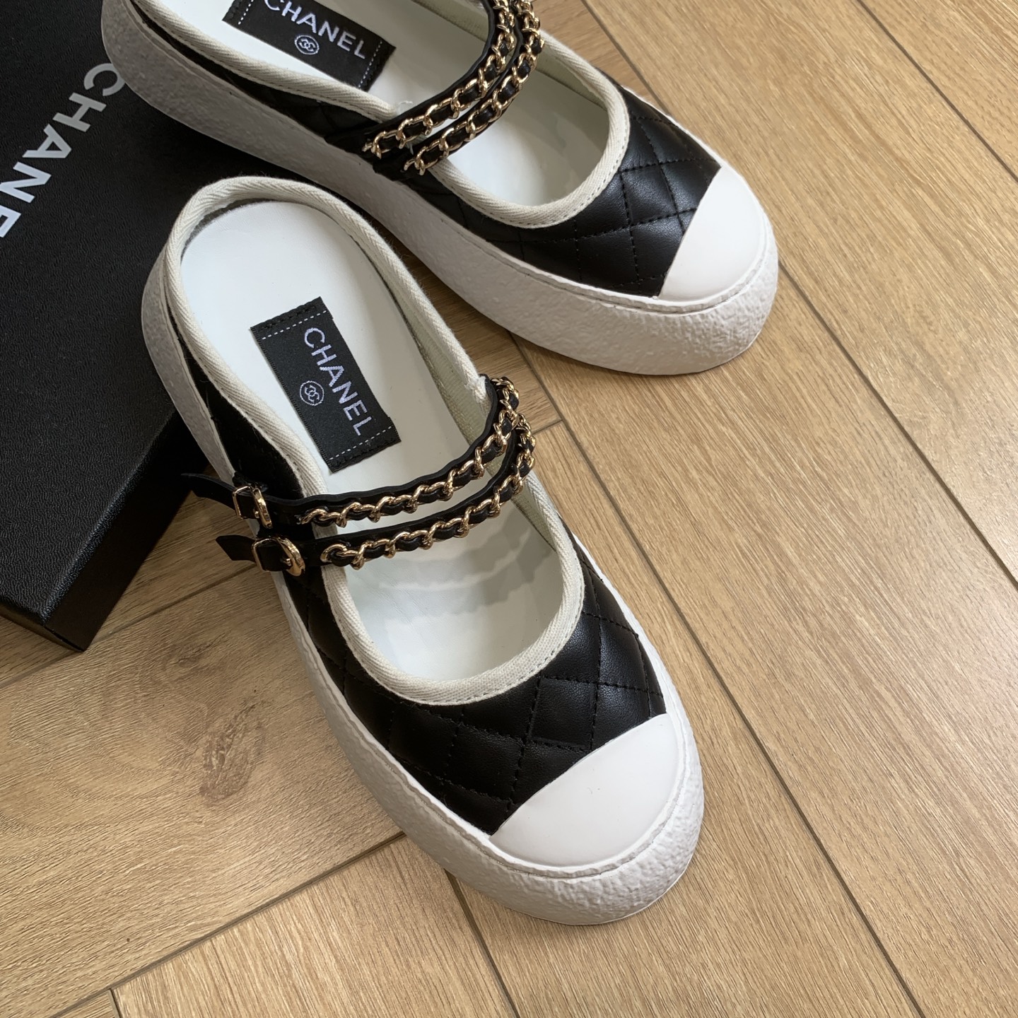 Chanel 24P Quilted Leather Mules with Chain Detail - Chic and Comfortable 6 i1744922186462 7096 0 3