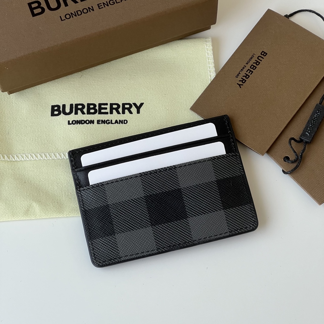 Burberry London 格纹拼皮革小卡包 装饰标志性格纹设计【B•家】 出品 4个卡位
