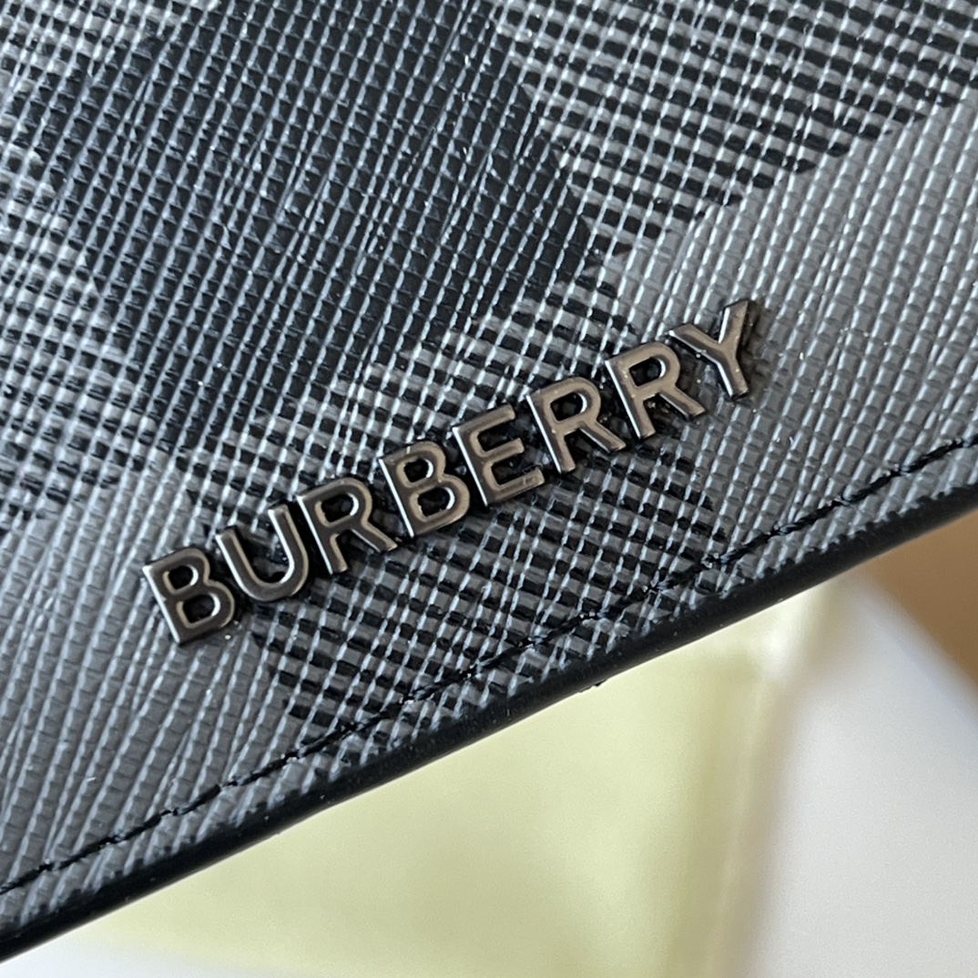 Burberry London 格纹拼皮革小卡包 装饰标志性格纹设计【B•家】 出品 4个卡位