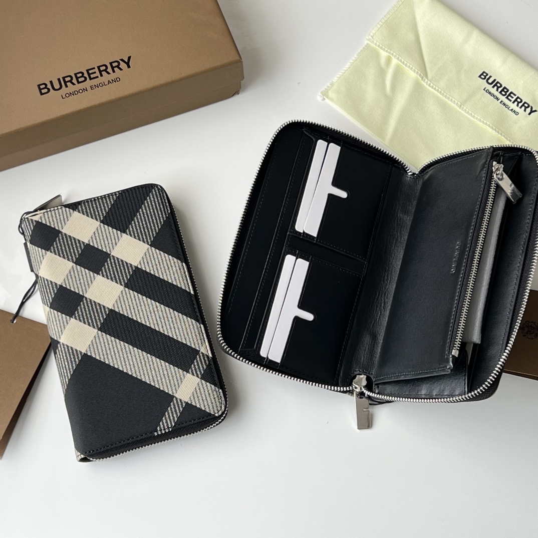 Burberry 下单让利50 大号拉链钱夹 装饰提花精纺的格纹图案 搭配 B 字型拉链头