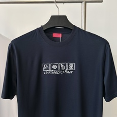 。 ISAIA意大利顶级奢饰品男装品牌 红珊瑚标识+顶级手工+现代色彩,是追求意式松弛优雅的顶奢之选。专 。 ISAIA意大利顶级奢饰品男装品牌 红珊瑚标识+顶级手工+现代色彩,是追求意式松弛优雅的顶奢之选。专