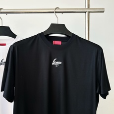 。 ISAIA意大利顶级奢饰品男装品牌 红珊瑚标识+顶级手工+现代色彩,是追求意式松弛优雅的顶奢之选。专 。 ISAIA意大利顶级奢饰品男装品牌 红珊瑚标识+顶级手工+现代色彩,是追求意式松弛优雅的顶奢之选。专