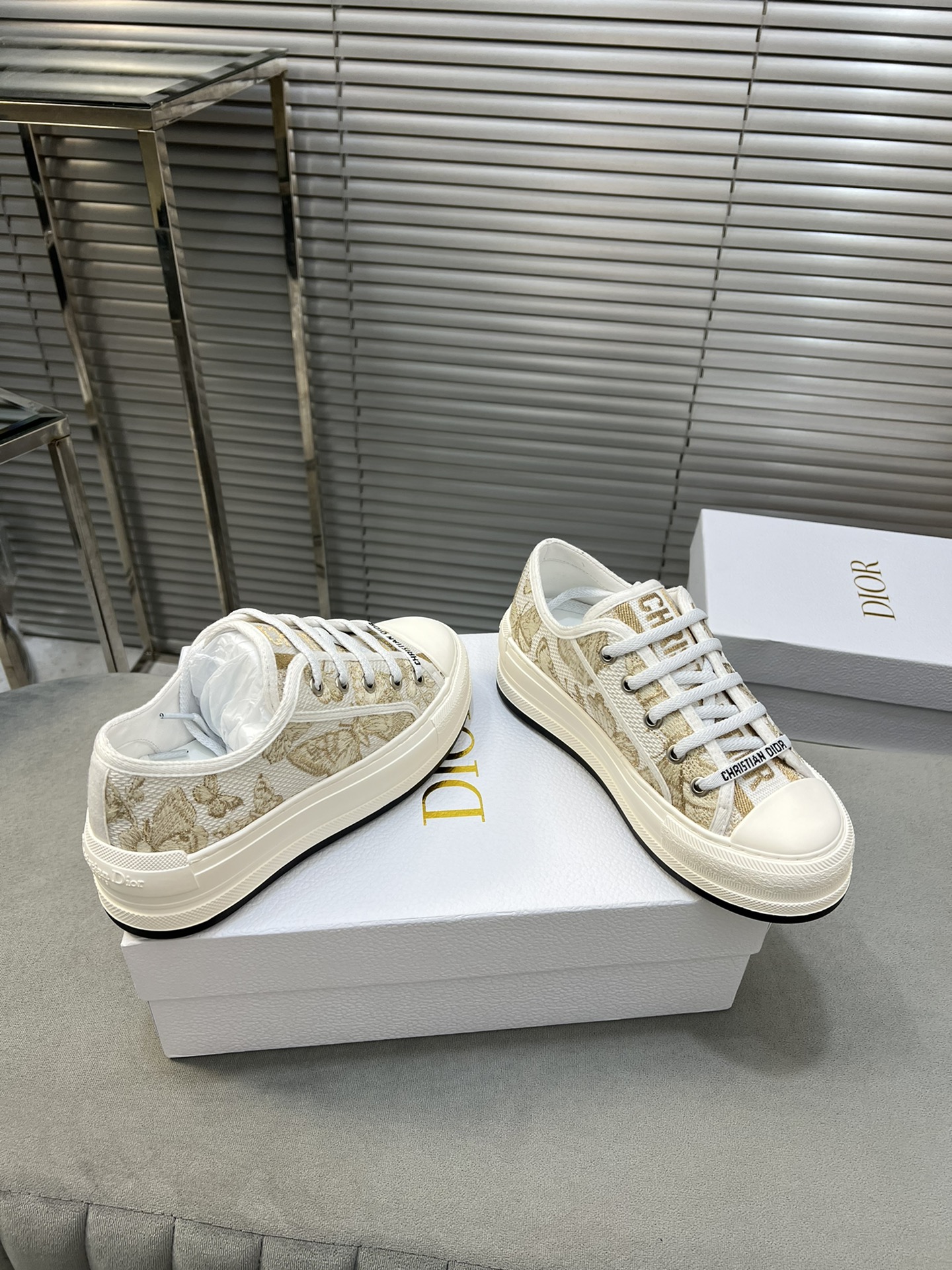 Dior Walk'n'Dior Embroidered Canvas Sneakers - Comfortable & Stylish 7 i1713339281 7282 0