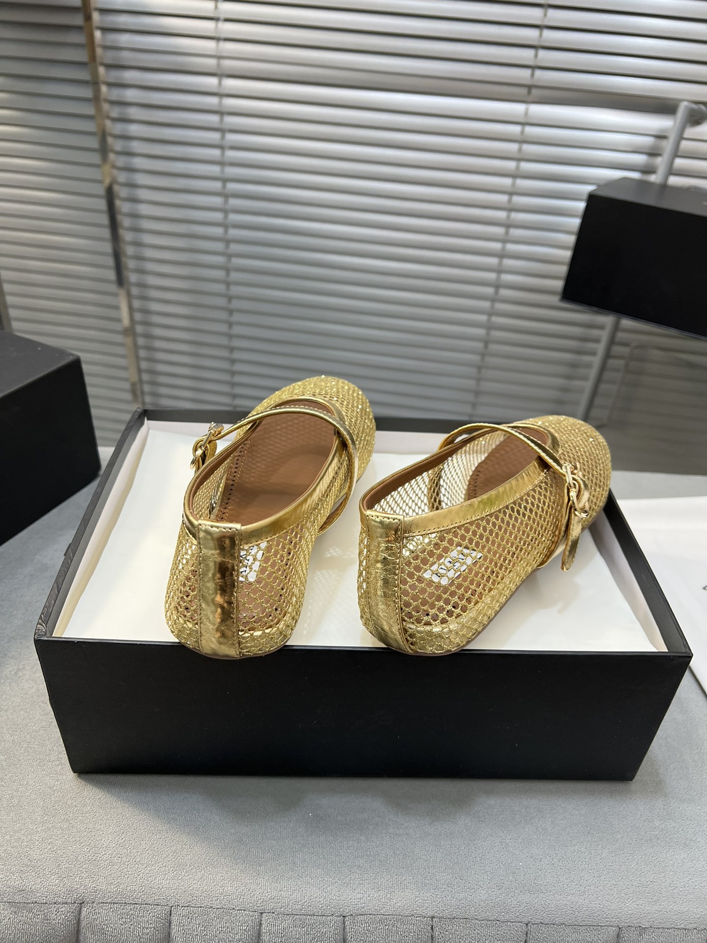 Alaia Ballet Flats: Stylish, Comfortable, Sheepskin, Rubber Sole, Top Market Quality. - 图片 7