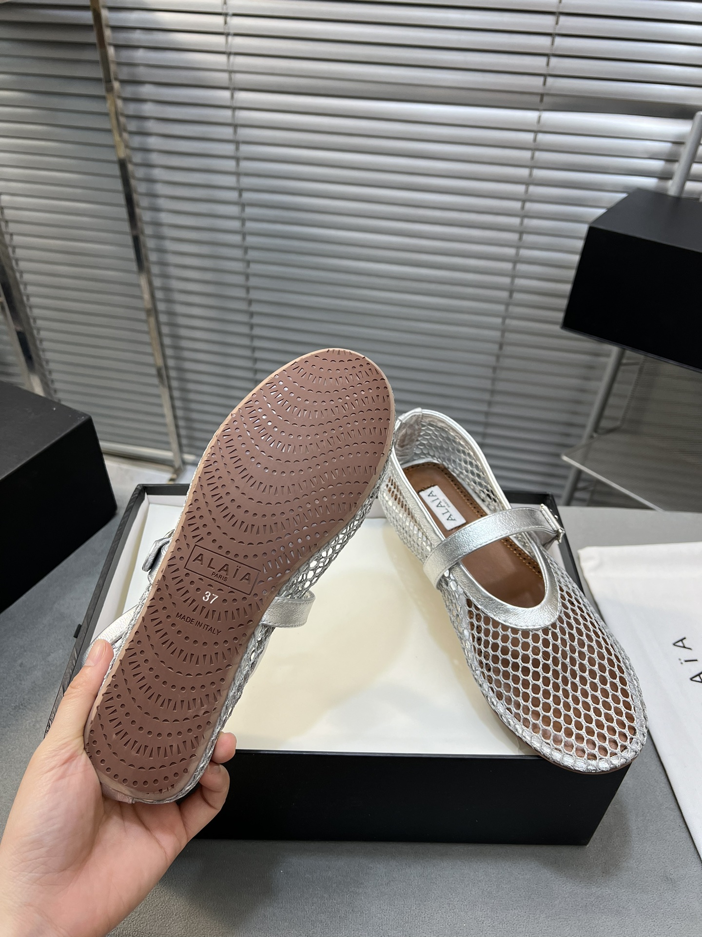 Alaia Ballet Flats: Sheepskin, Rubber Sole, Simple Style, Top Market Quality. - 图片 9