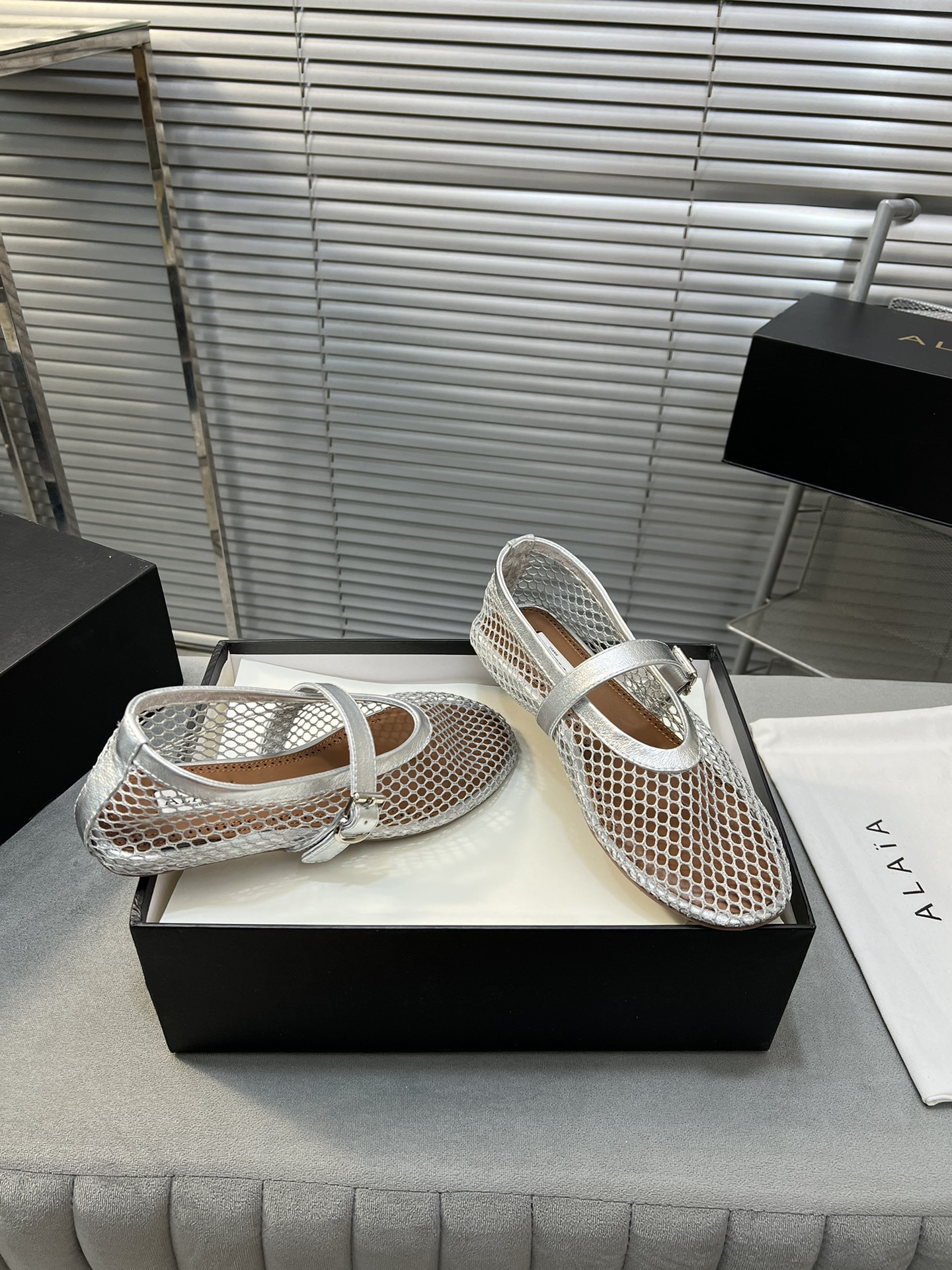 Alaia Ballet Flats: Sheepskin, Rubber Sole, Simple Style, Top Market Quality. - 图片 5