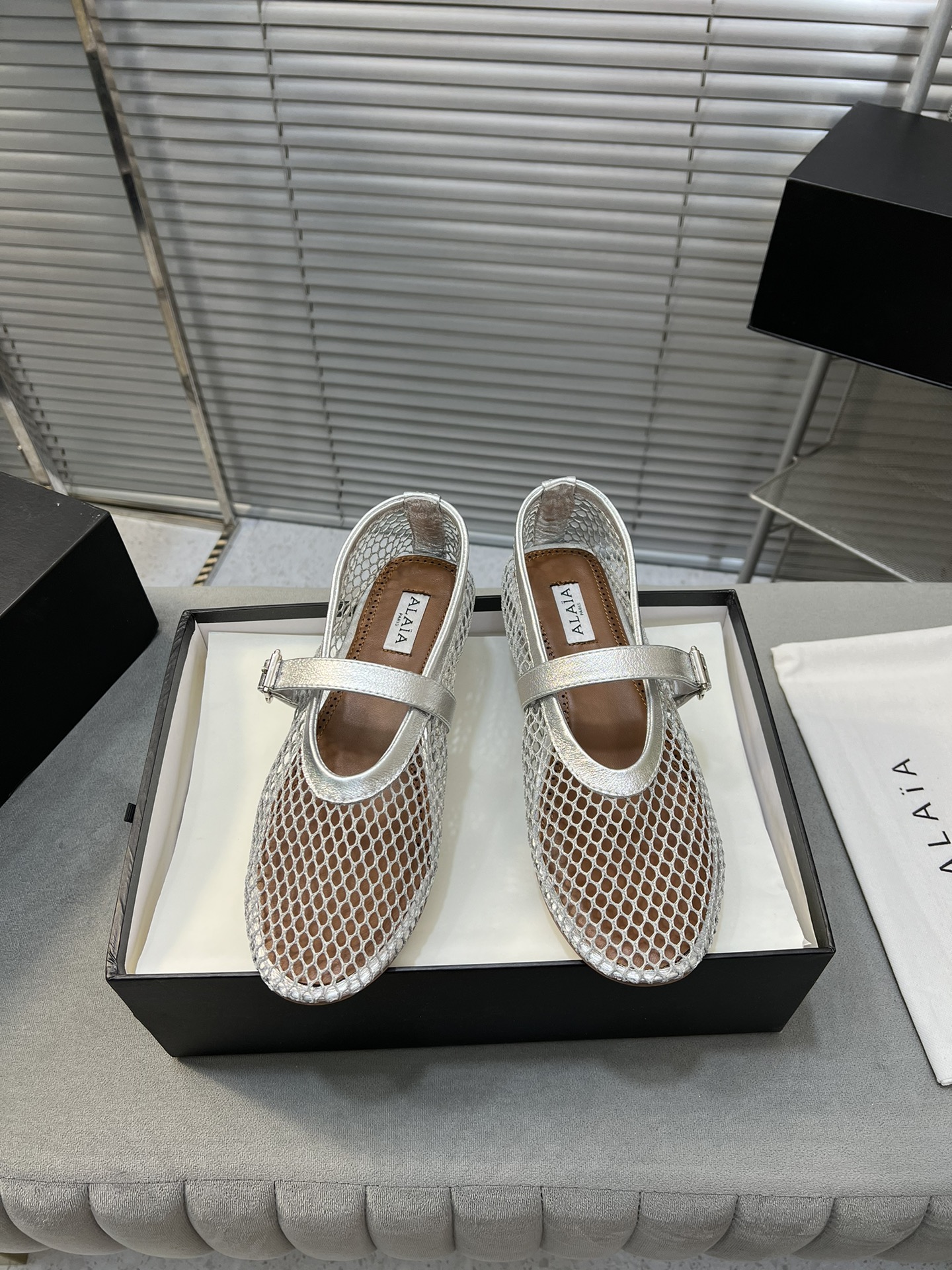 Alaia Ballet Flats: Sheepskin, Rubber Sole, Simple Style, Top Market Quality.