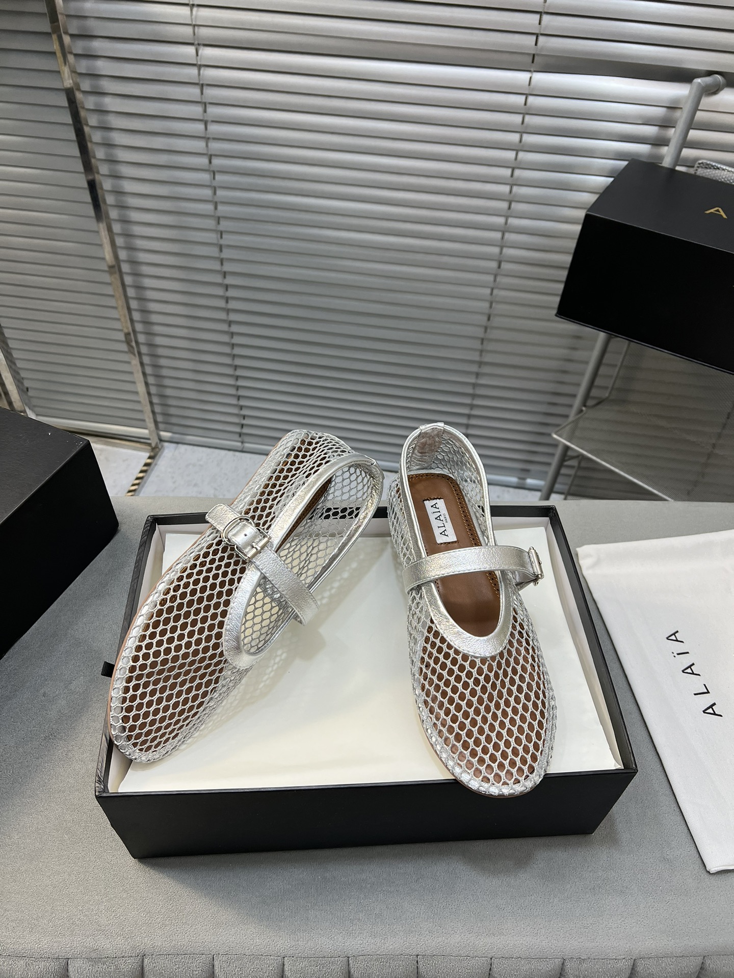 Alaia Ballet Flats: Sheepskin, Rubber Sole, Simple Style, Top Market Quality. - 图片 2