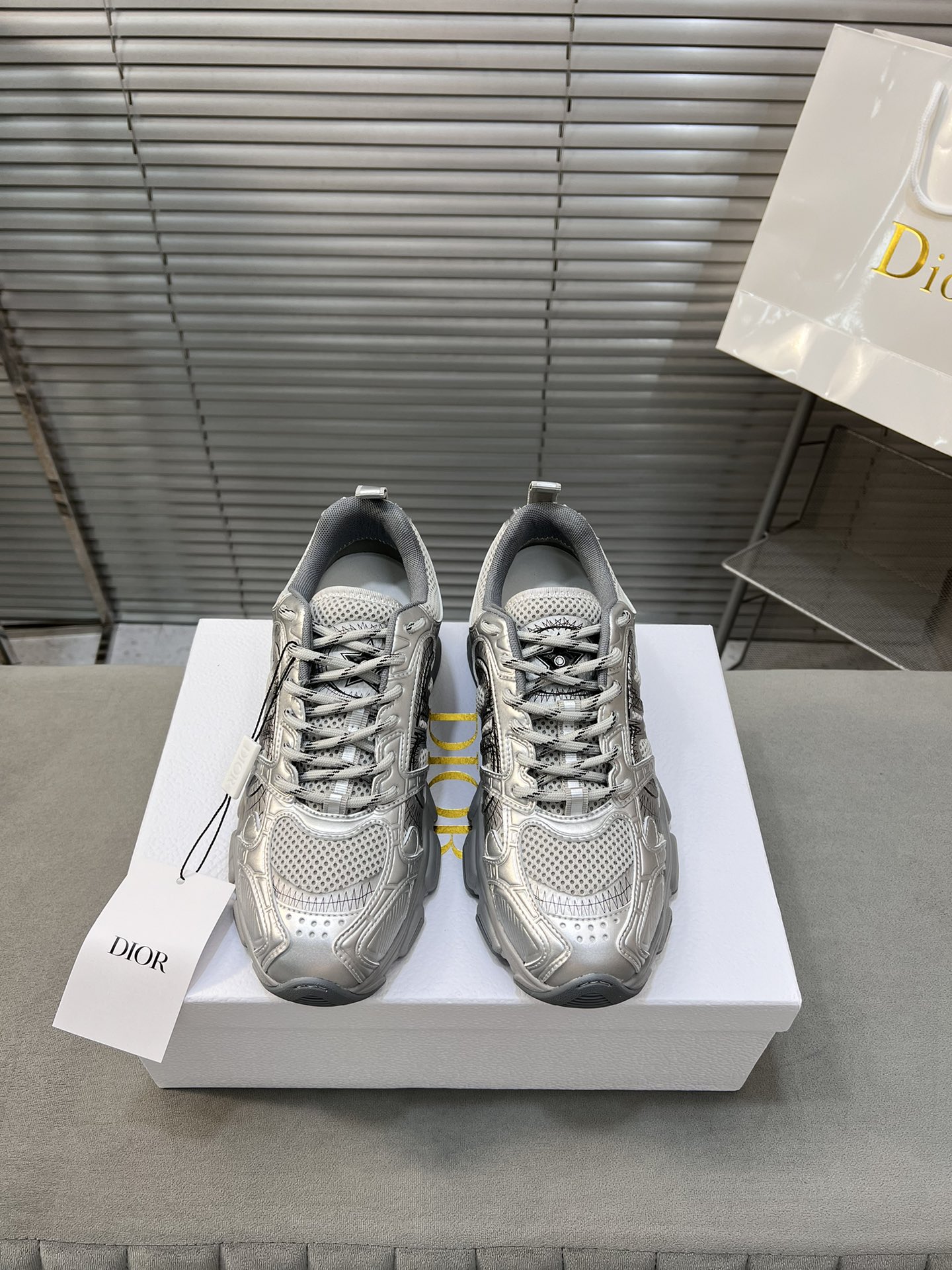 Dior Diorr Chrono Sneakers Trendy Athletic Shoes, Silver 3 i1720190002 8639 2