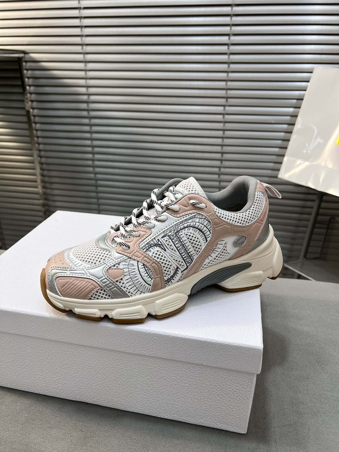 Dior Diorr Chrono Sneakers: New 2025 Trendy Casual Running Shoes 5 i1720190067 1010 7