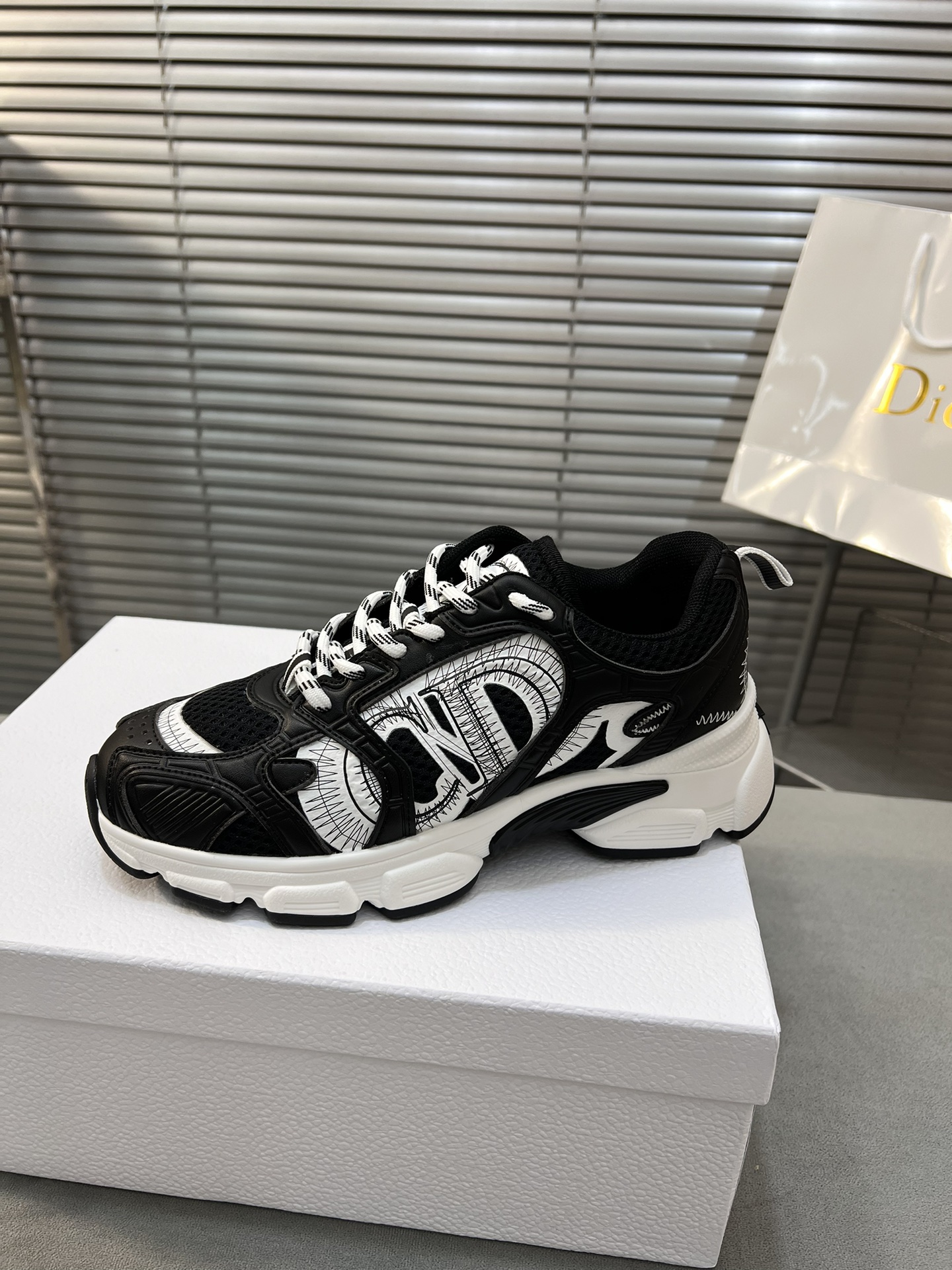 Dior Chrono Black & White Sneakers, Designer Casual Shoes, Sporty Chic 6 i1720190745 7721 0