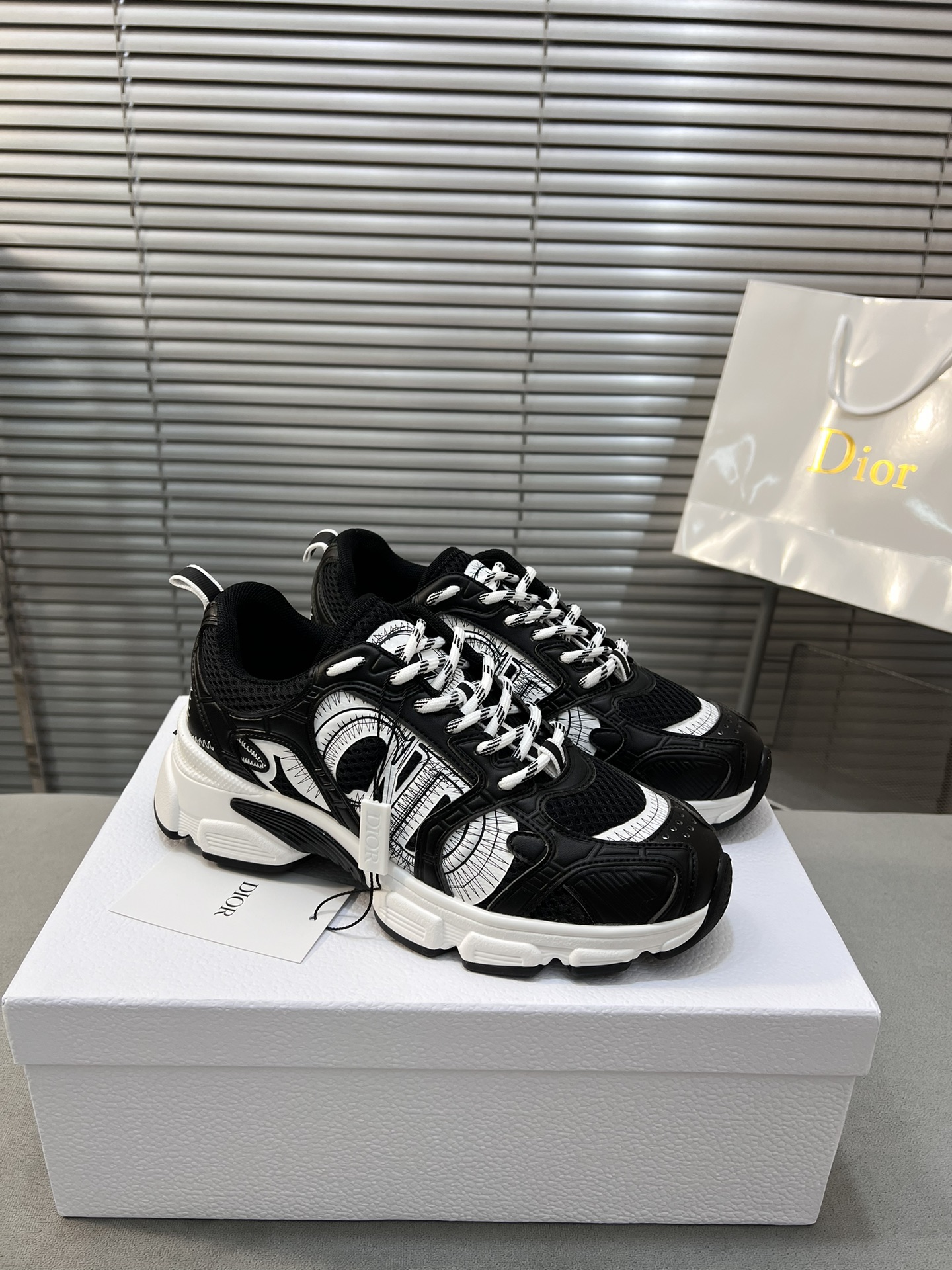 Dior Chrono Black & White Sneakers, Designer Casual Shoes, Sporty Chic 2 i1720190745 7851 0